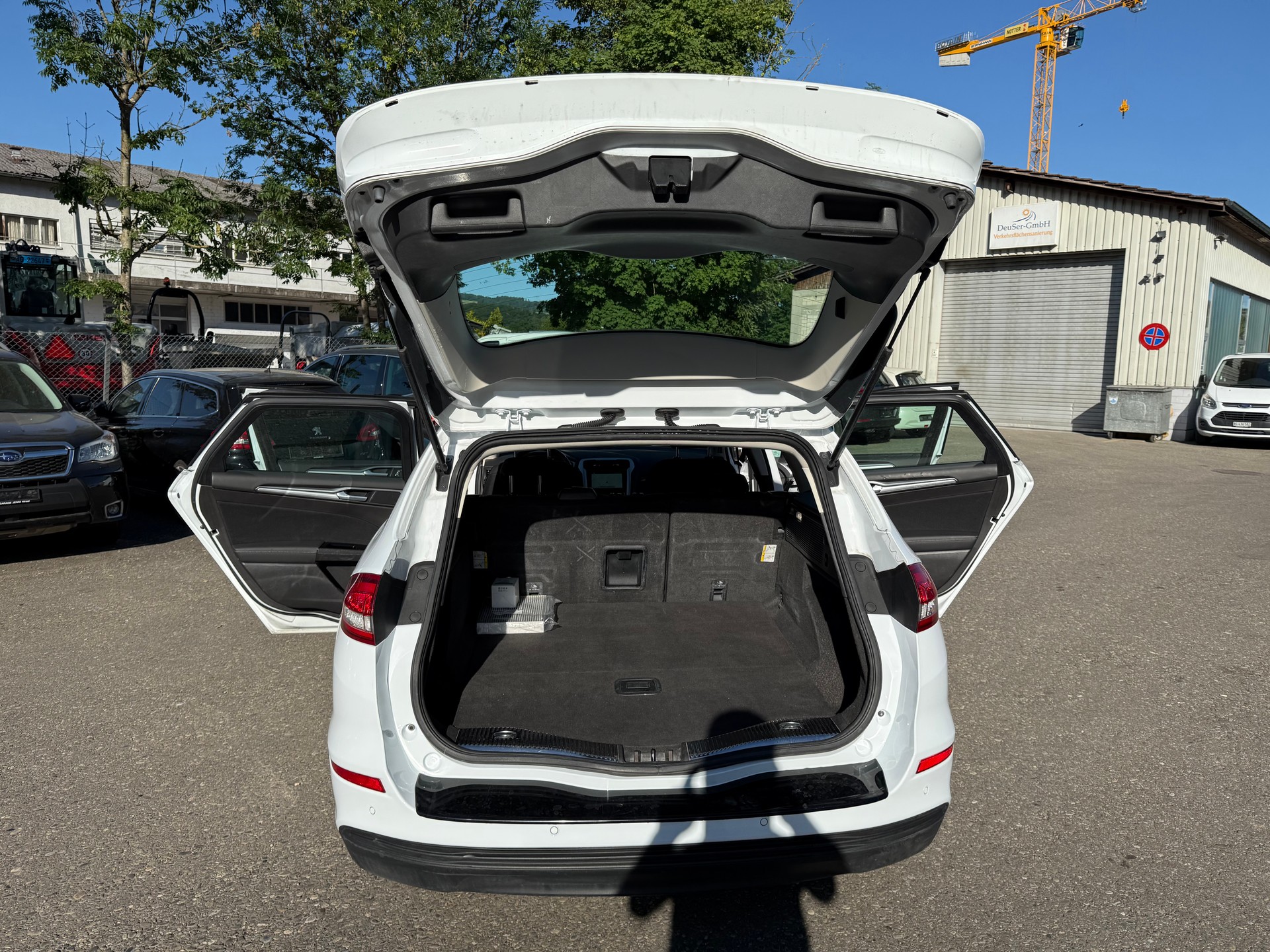 FORD Mondeo 2.0 TDCi Business Plus PowerShift-image-10