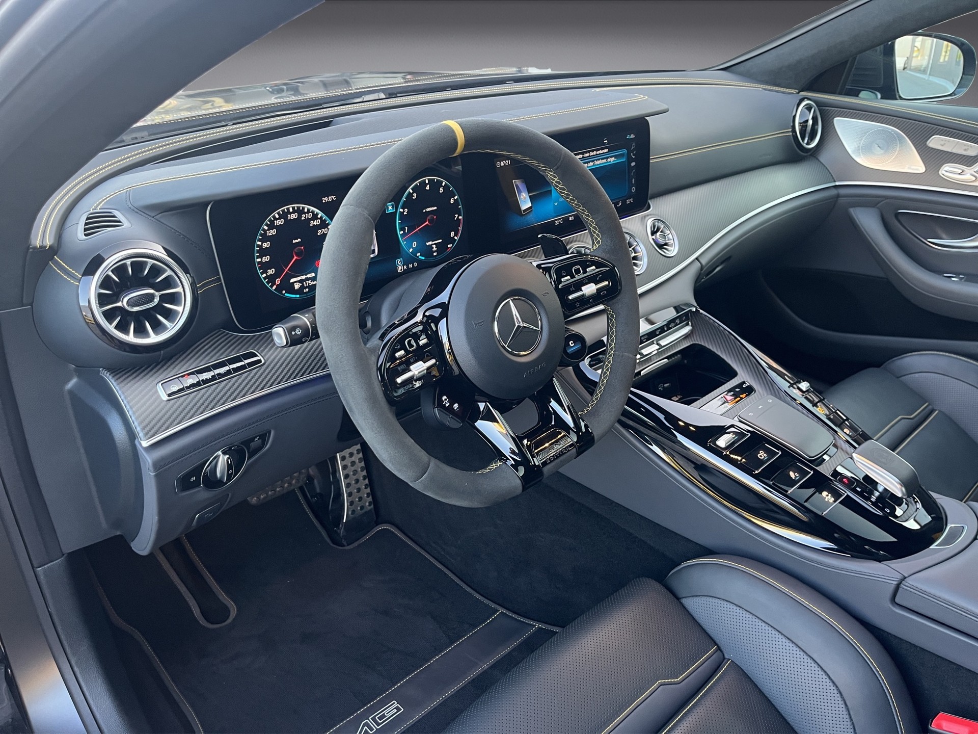 MERCEDES-BENZ AMG GT 4 63 S Edition 1 4Matic+ Speedshift MCT*Matt Black Edition 639PS*-image-8