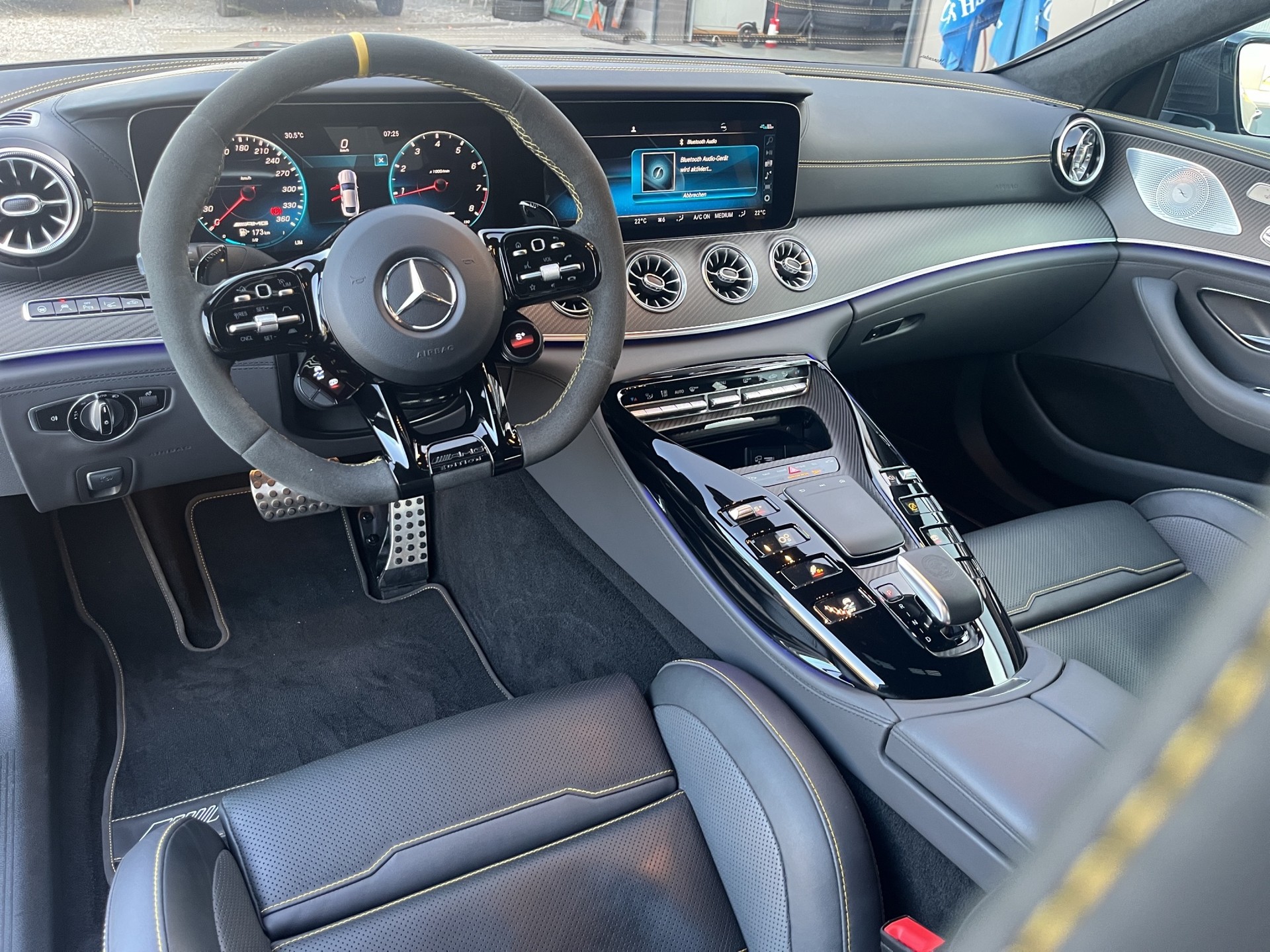 MERCEDES-BENZ AMG GT 4 63 S Edition 1 4Matic+ Speedshift MCT*Matt Black Edition 639PS*-image-20