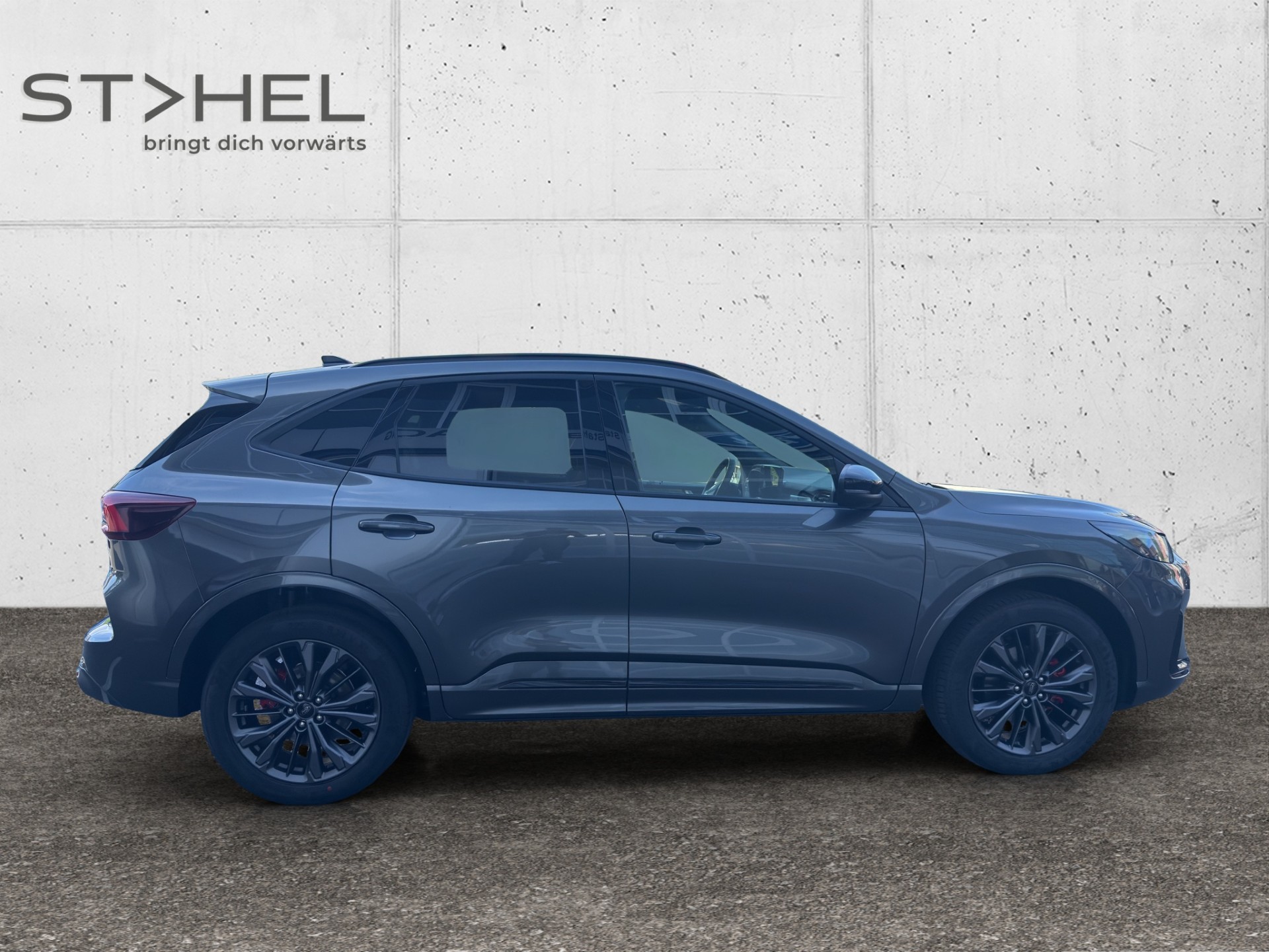 FORD Kuga 2.5 Hybrid Sound Edition 4x4-showroom-element-3