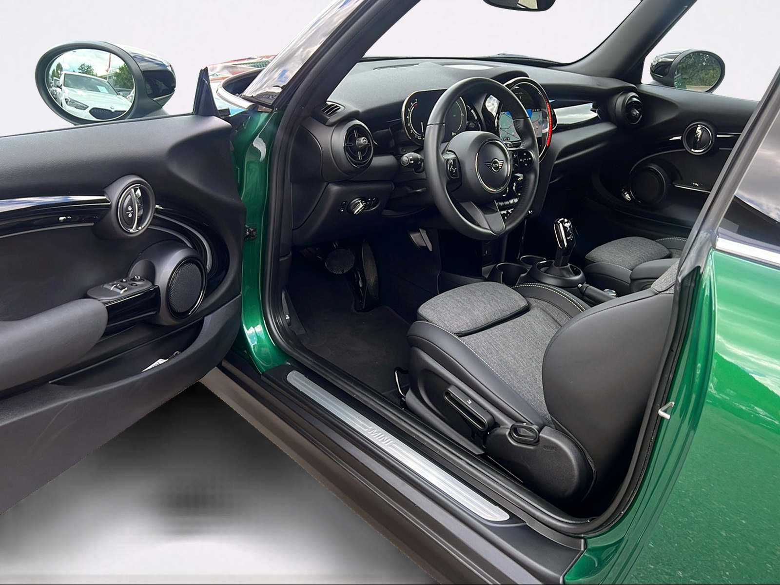 MINI Cooper Camden Edition Steptronic DKG-image-11