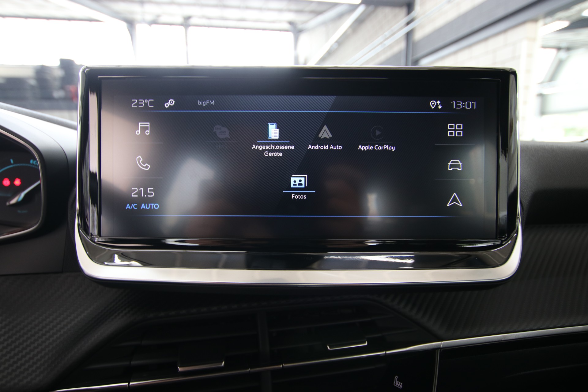 PEUGEOT 2008 1.2 145 MHEV Style-image-20