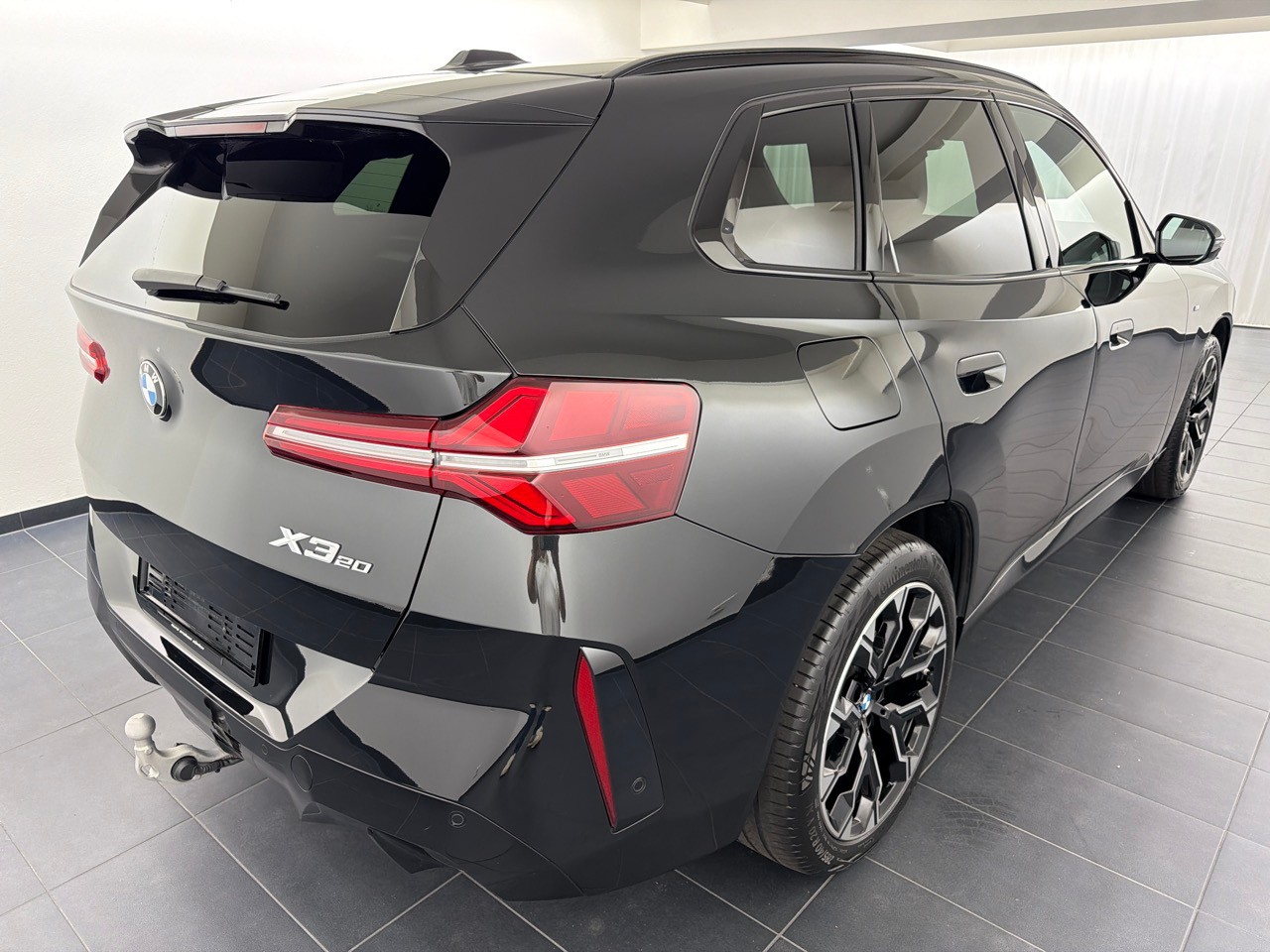 BMW X3 xDrive 20 48V M Sport-showroom-element-2