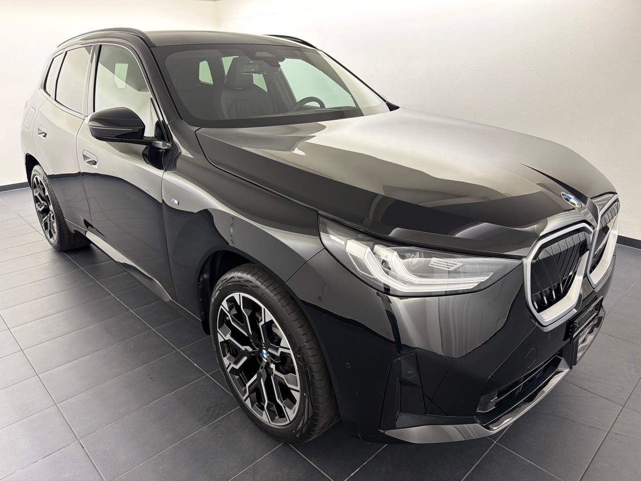 BMW X3 xDrive 20 48V M Sport-showroom-element-3