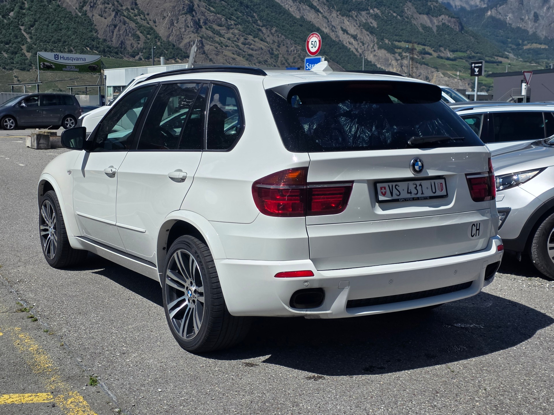 BMW X5 xDrive M50d Steptronic-image-2