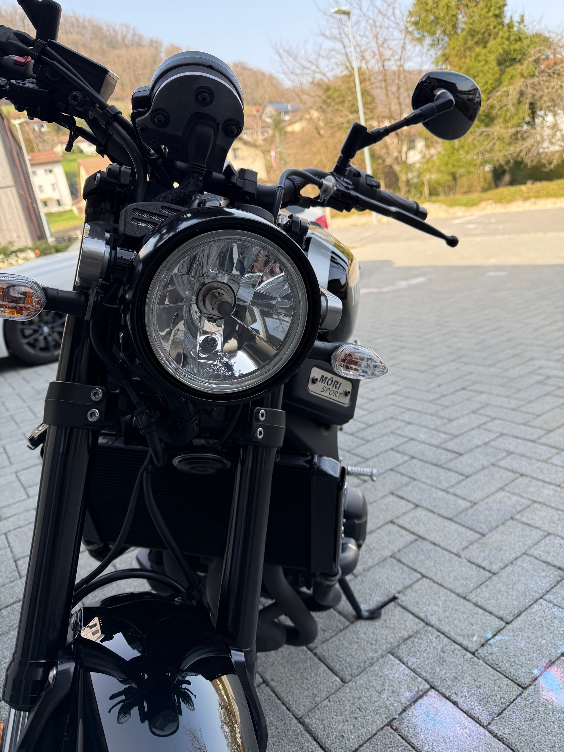 YAMAHA XSR 900-image-4