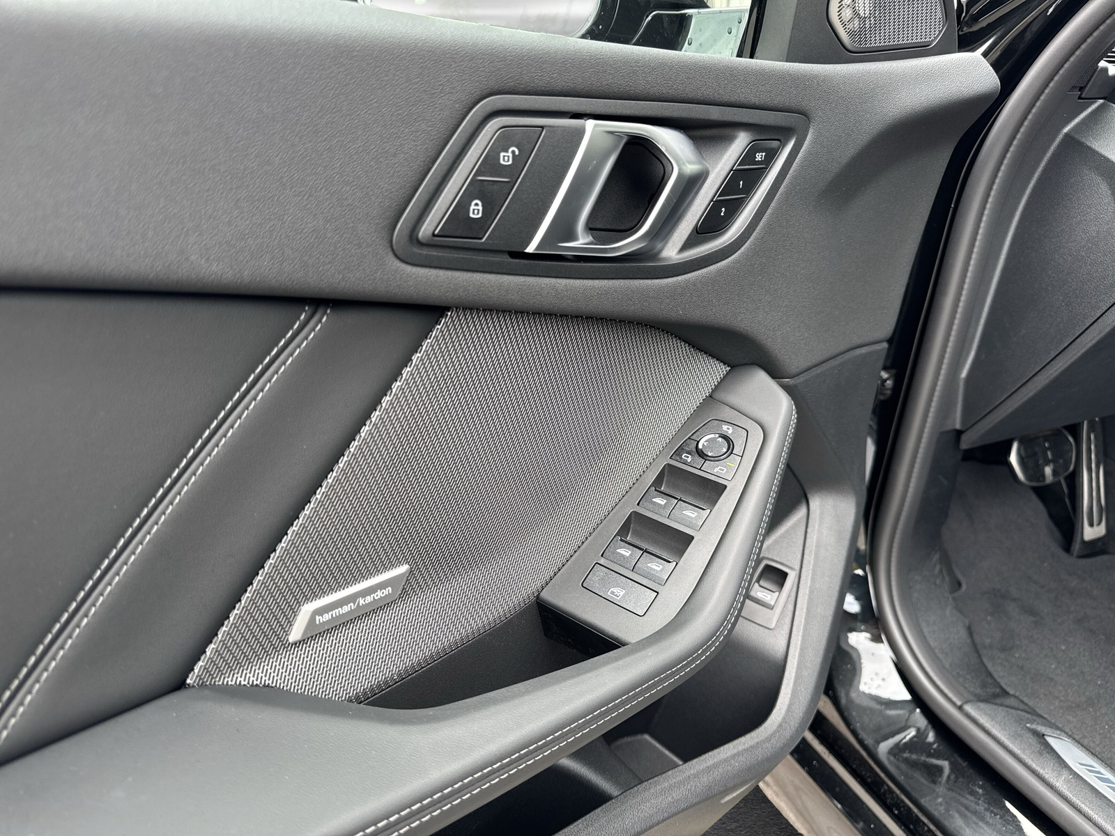 BMW 123 xDrive M Sport Pro Steptronic-image-21