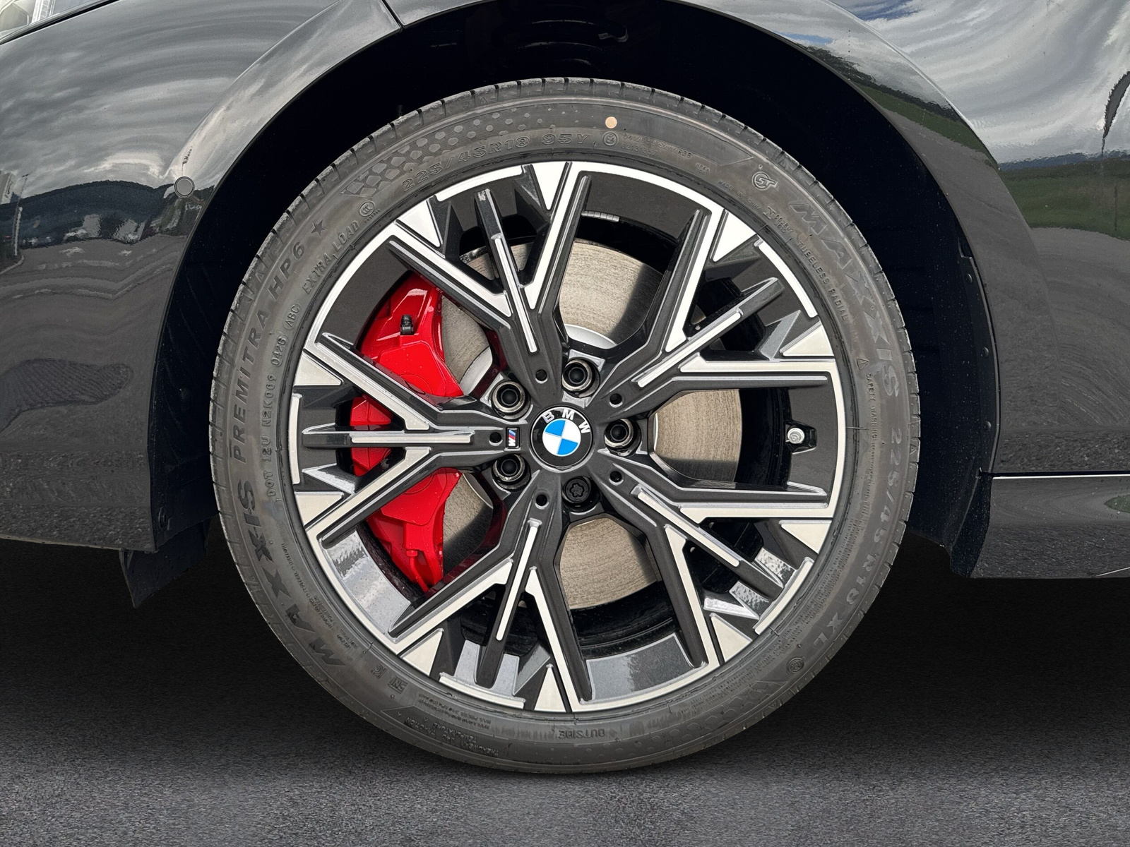 BMW 123 xDrive M Sport Pro Steptronic-image-9