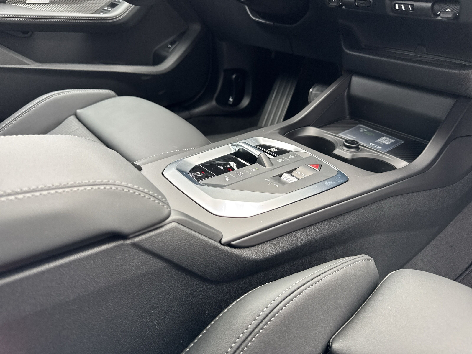BMW 123 xDrive M Sport Pro Steptronic-image-14