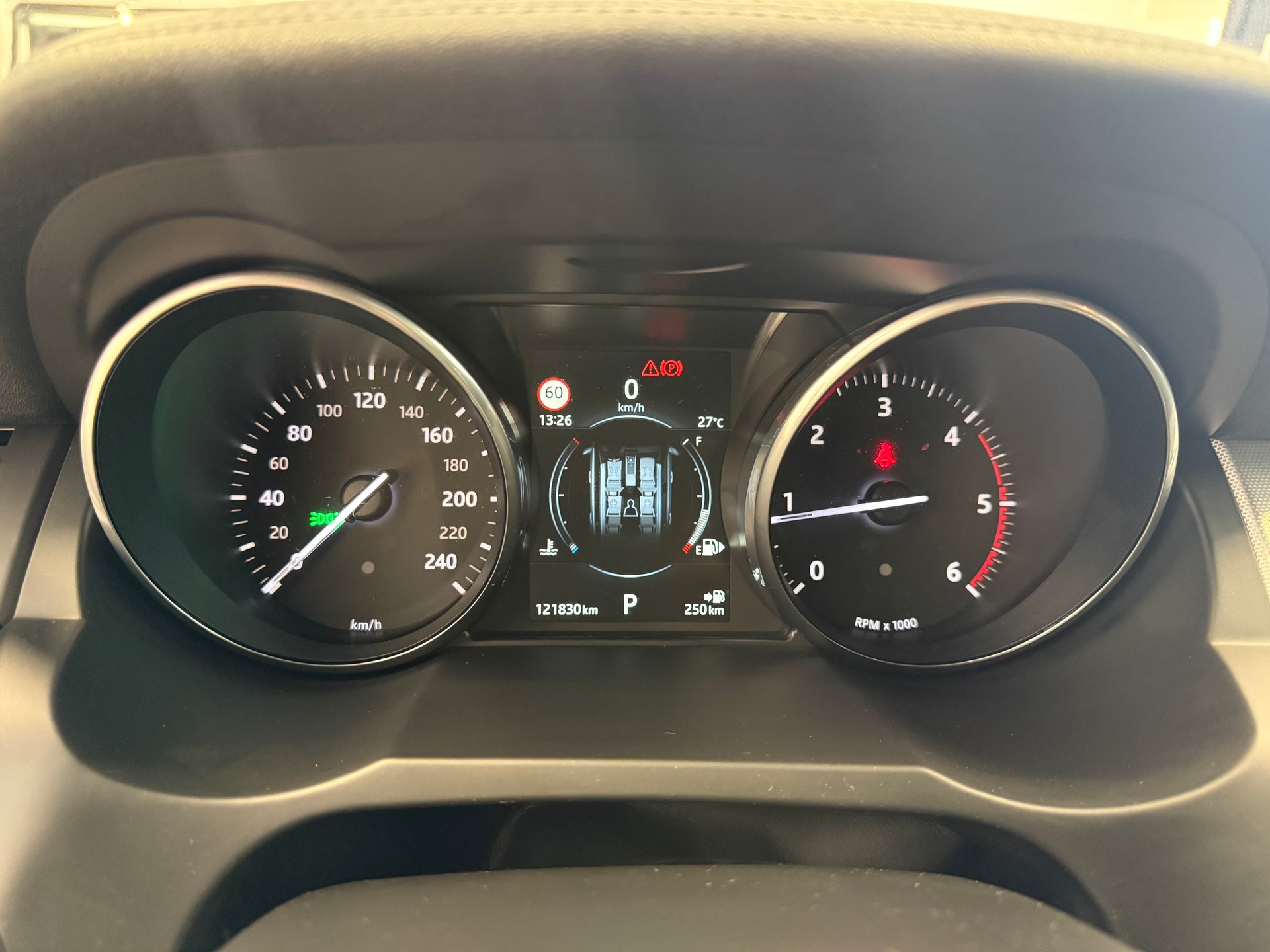 LAND ROVER Range Rover Evoque 2.0 TD4 HSE Dynamic-image-17
