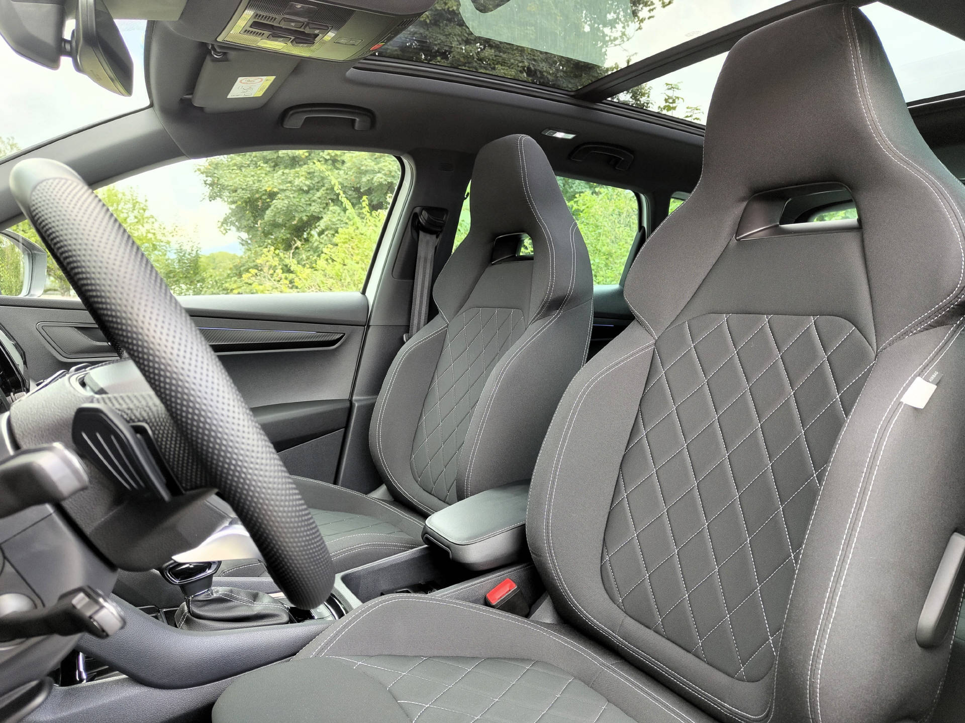 SKODA Karoq 2.0 TSI SportLine 4x4 DSG-image-5