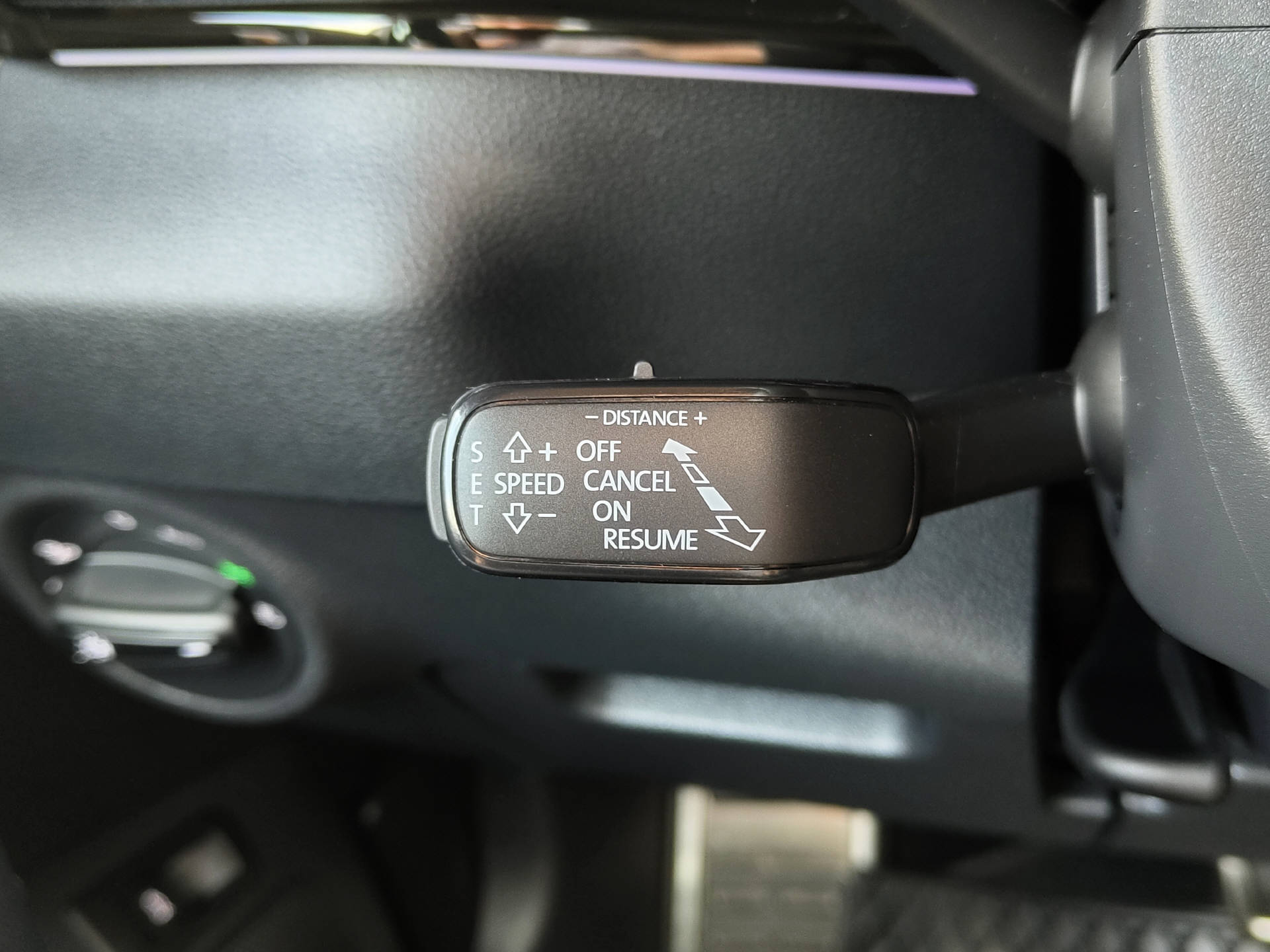SKODA Karoq 2.0 TSI SportLine 4x4 DSG-image-12
