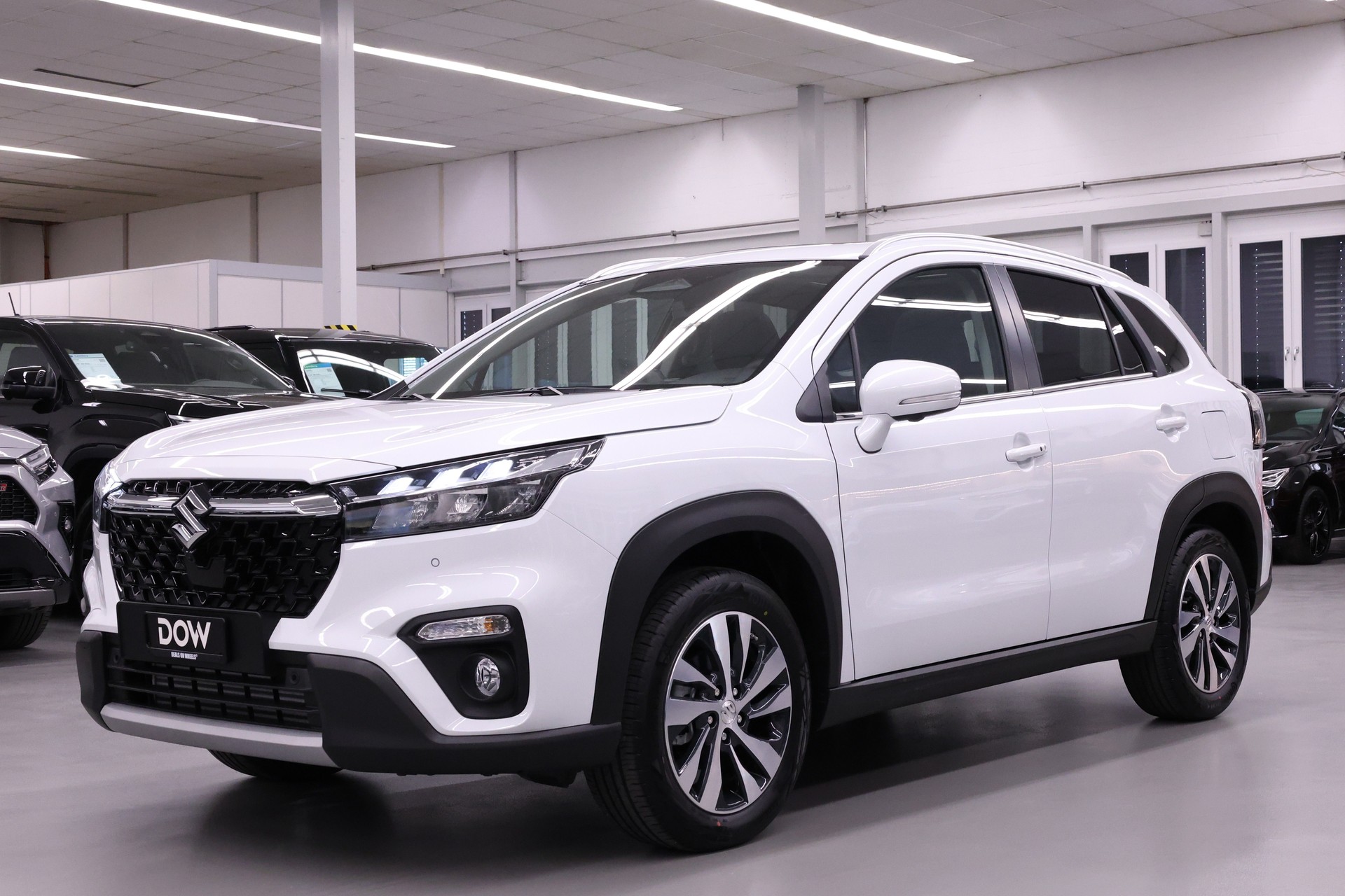 SUZUKI S-Cross 1.4 T Compact Top Hybrid 4x4-showroom-element-2