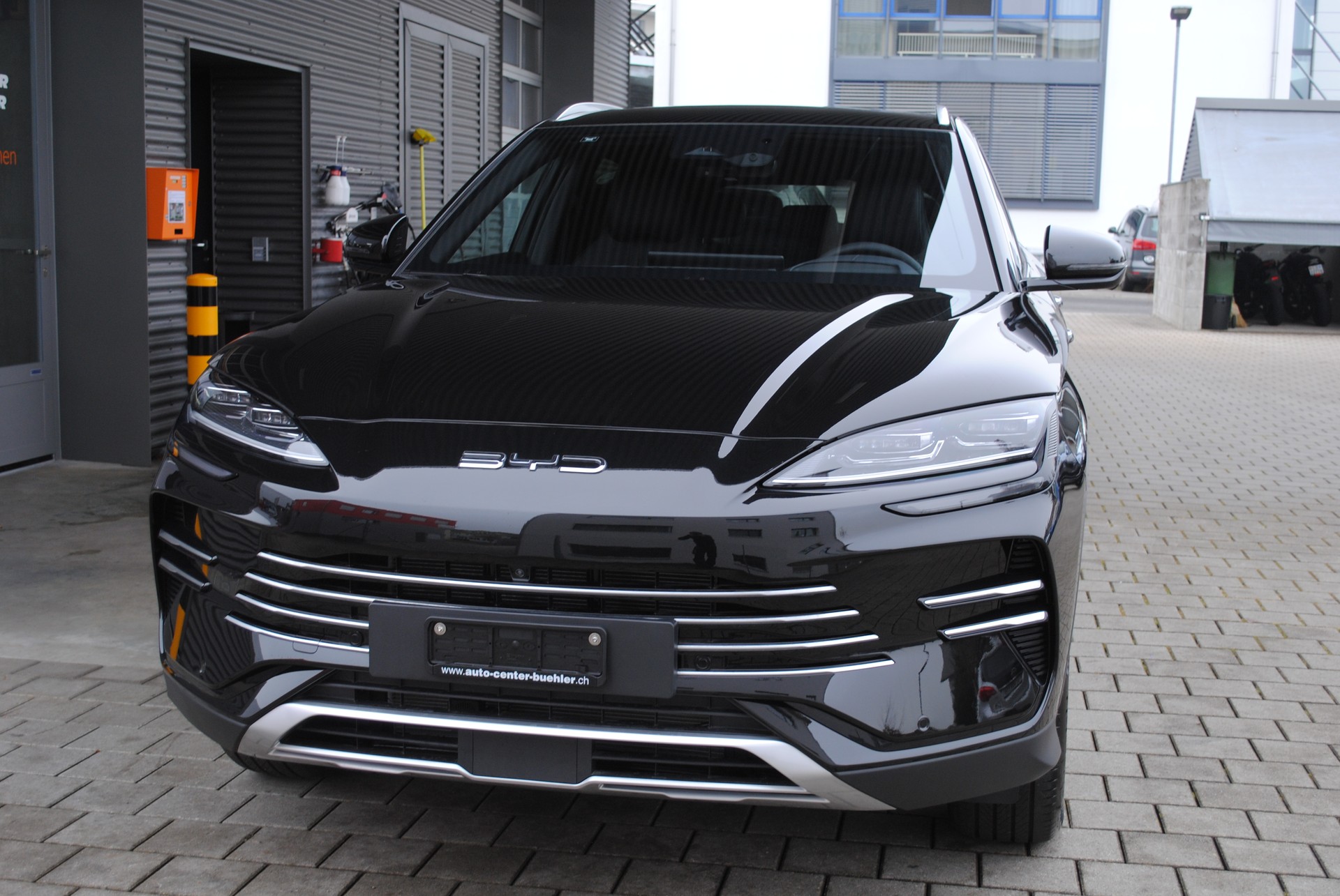 BYD Seal U DM-i Comfort-showroom-element-1