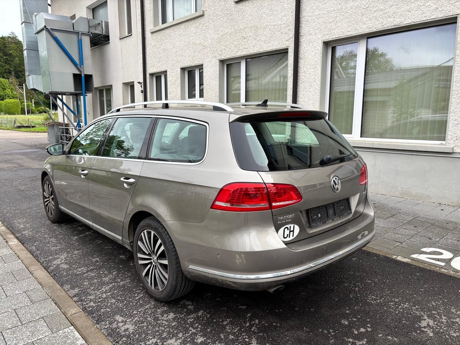 VW Passat Variant 2.0 TDI BMT Comfortline 4MDSG-image-3