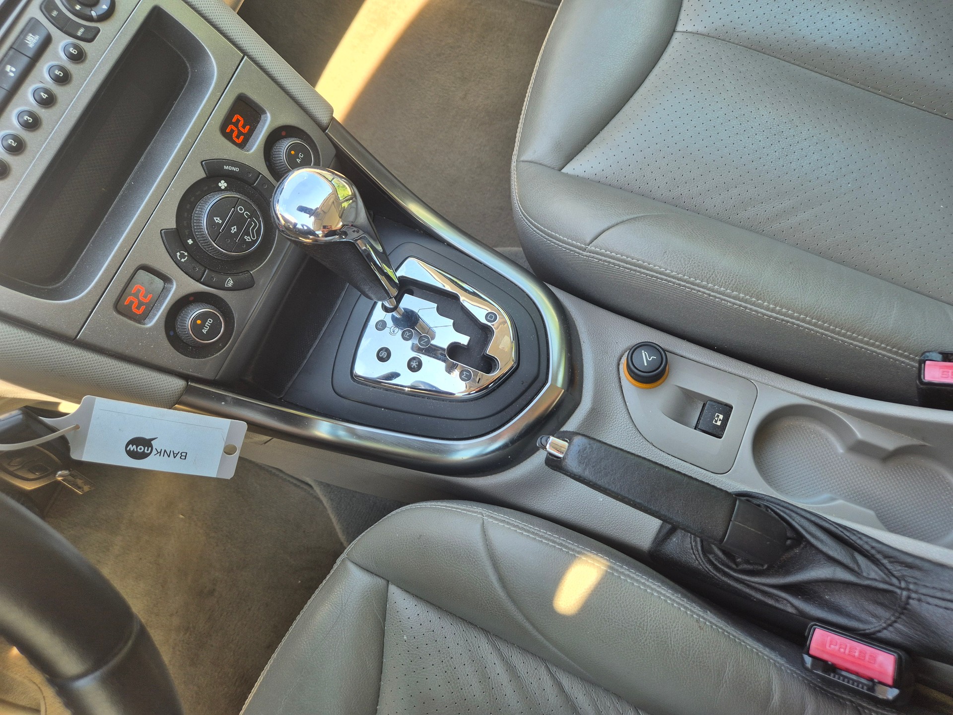 PEUGEOT 308 1.6 16V T XSI Automatic-image-19