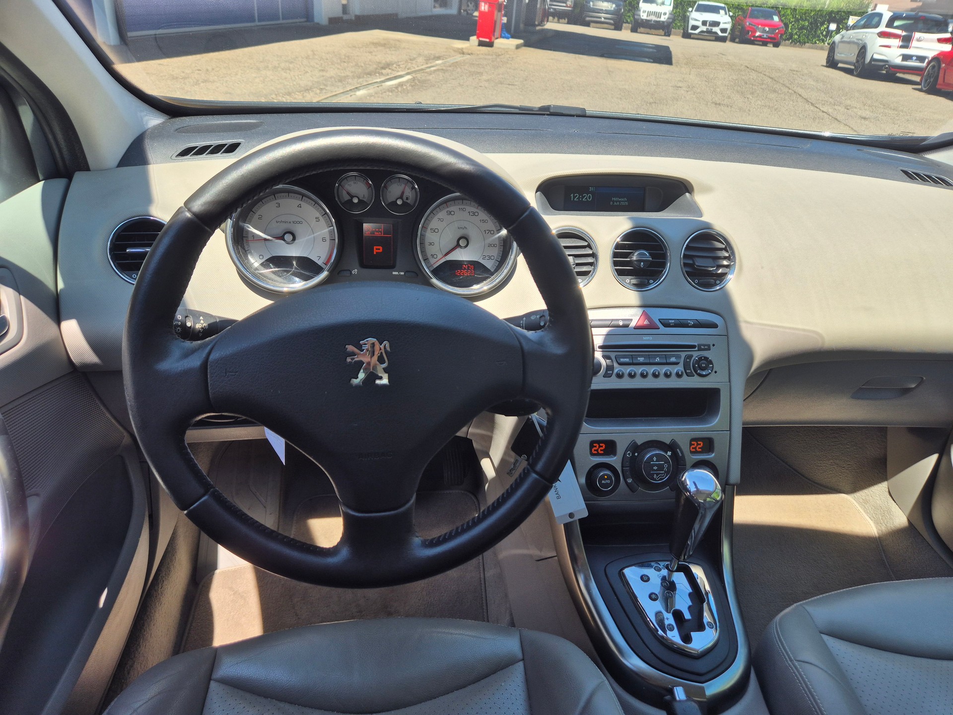 PEUGEOT 308 1.6 16V T XSI Automatic-image-20