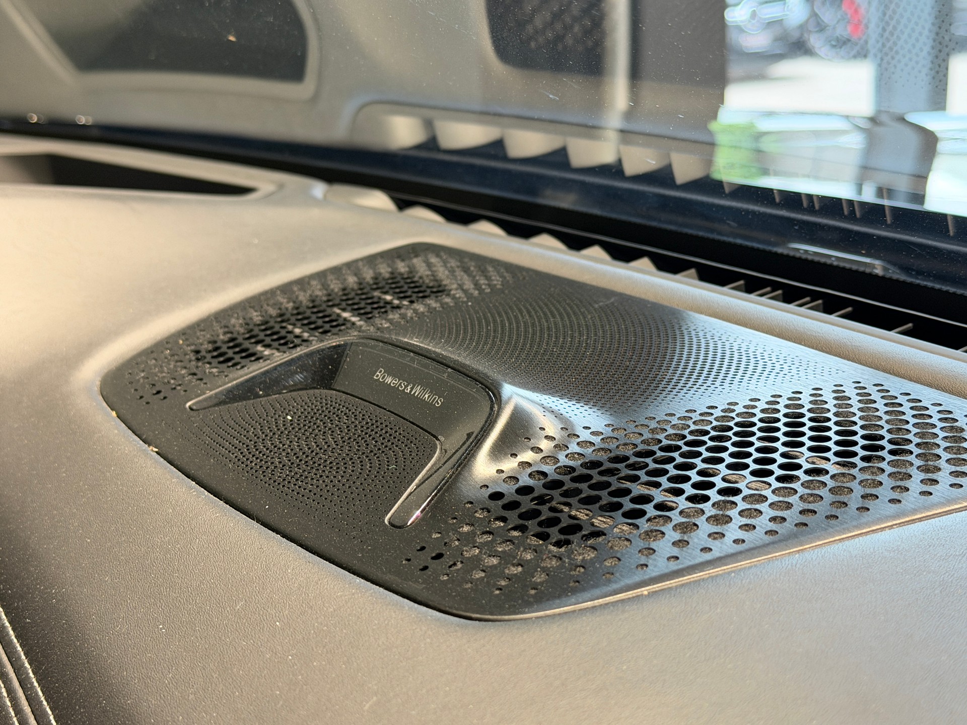 BMW 750i xDrive Steptronic-image-12