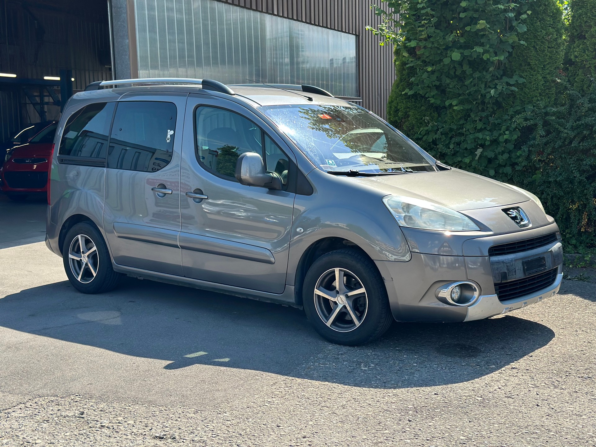 PEUGEOT Partner 1.6 Trendy Clim (Pack)-image-1