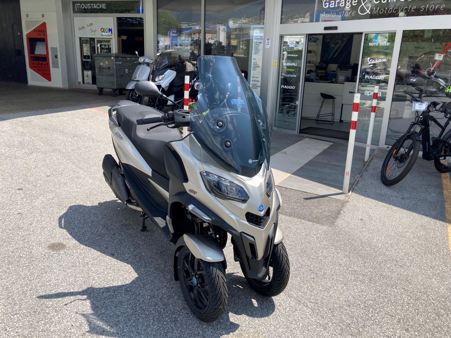 PIAGGIO MP3 400 RST-image-3