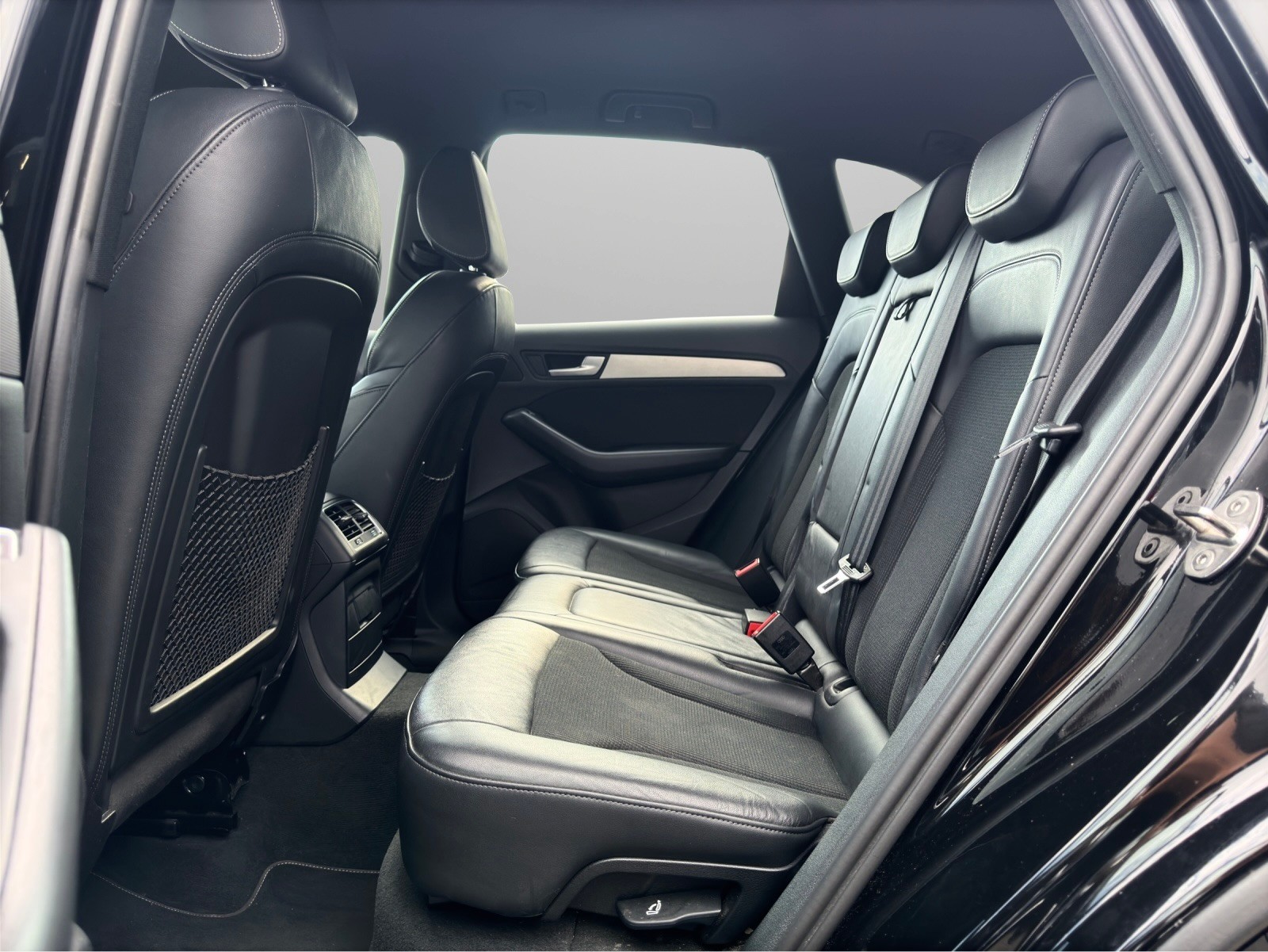 AUDI Q5 2.0 TDI S-tronic-image-10