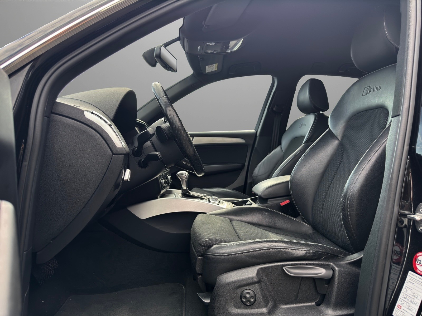AUDI Q5 2.0 TDI S-tronic-image-7