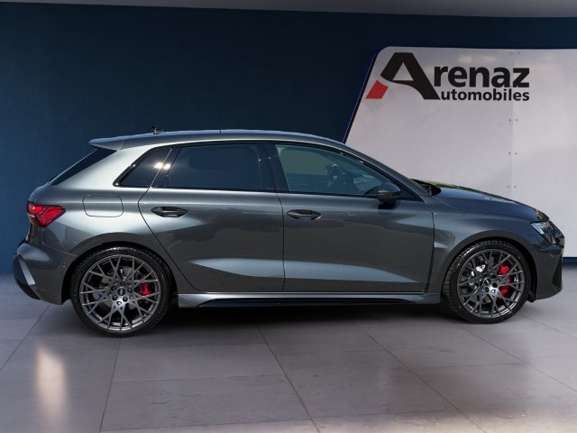 AUDI RS3 Sportback 2.5 TSI quattro S-tronic-image-5