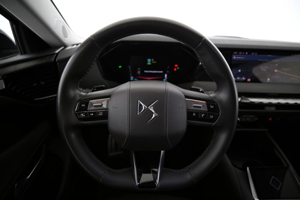DS AUTOMOBILES 4 1.6 E-Tense La Première-image-5
