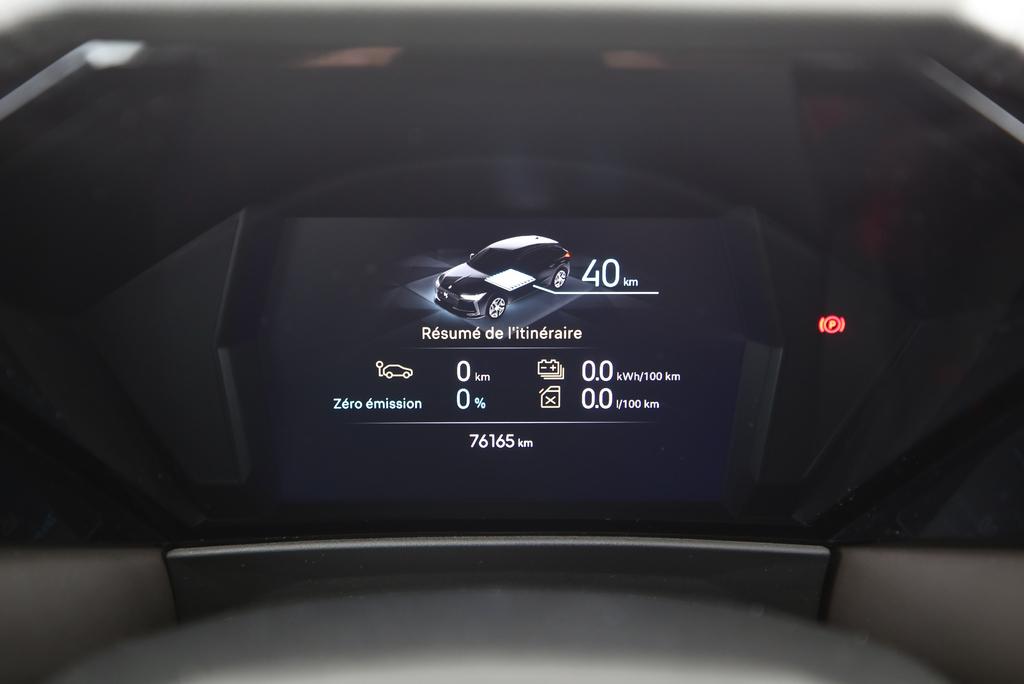 DS AUTOMOBILES 4 1.6 E-Tense La Première-image-15