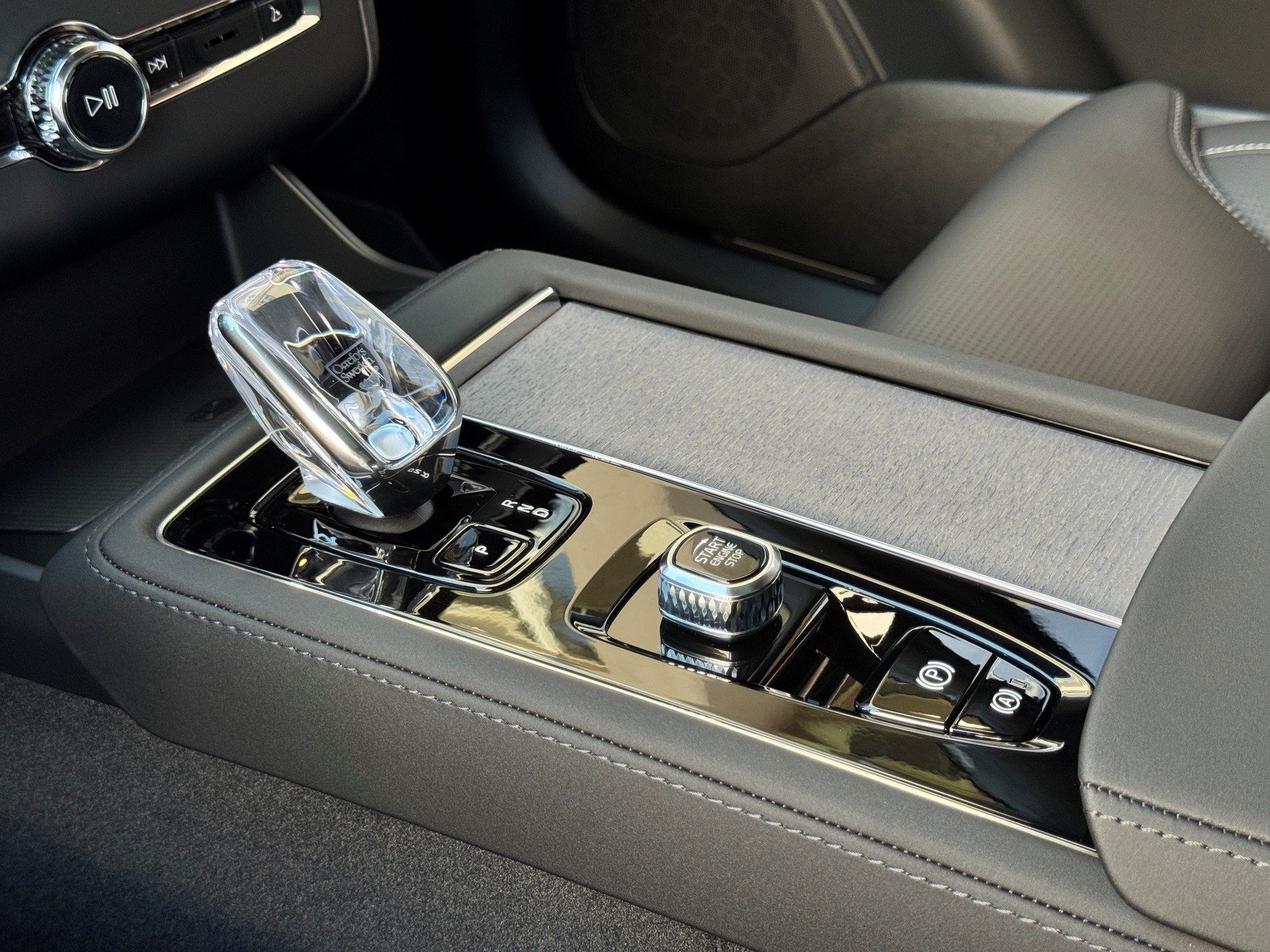 VOLVO XC90 2.0 T8 TE Ultra Dark eAWD-image-20