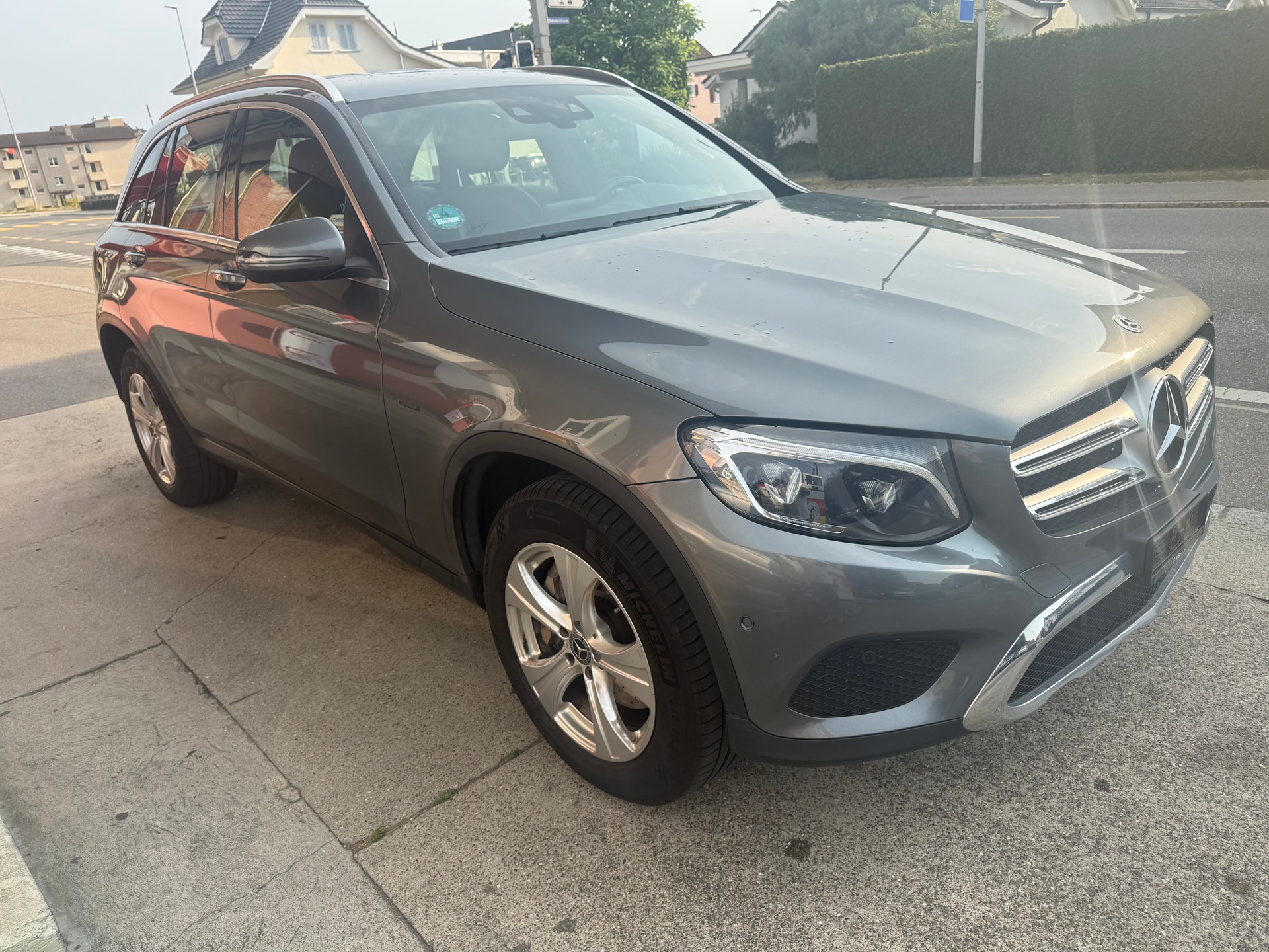 MERCEDES-BENZ GLC 350 e Exclusive 4Matic 7G-Tronic-showroom-element-2