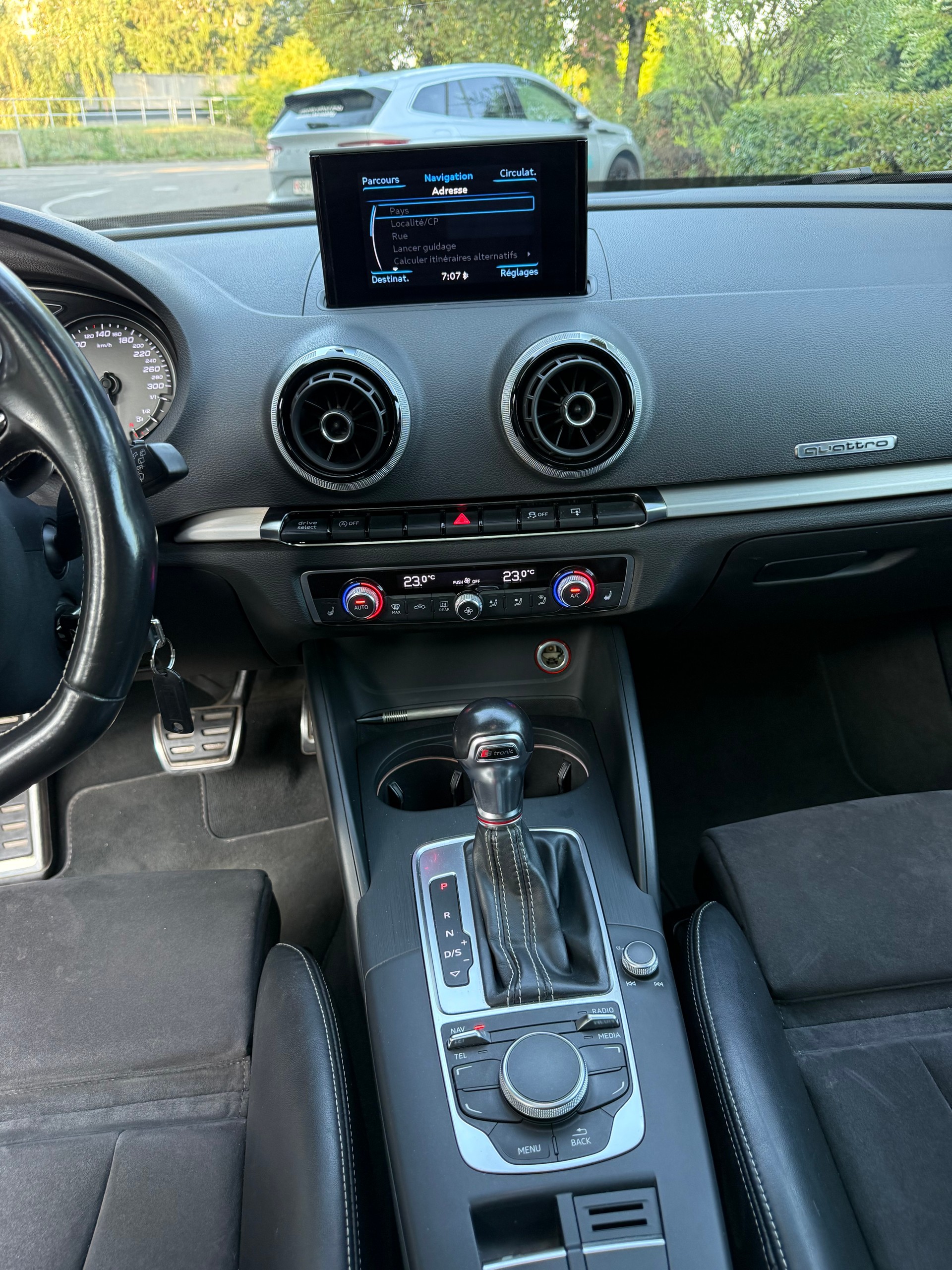 AUDI S3 Sportback S-Line 2.0 TFSI quattro S-tronic-image-16