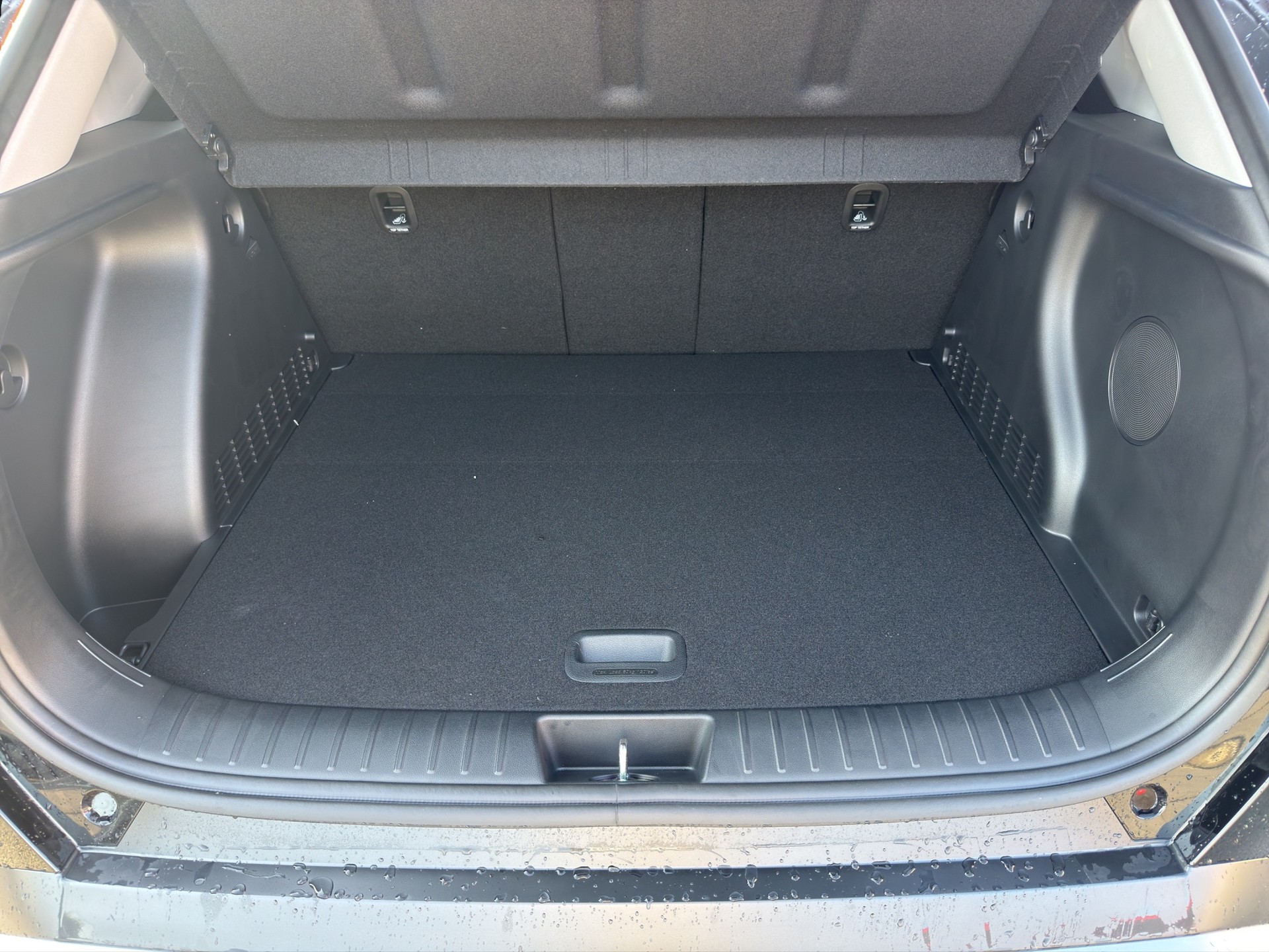 HYUNDAI Kona 1.6 GDi HEV Vertex Swiss Edition DCT-image-15