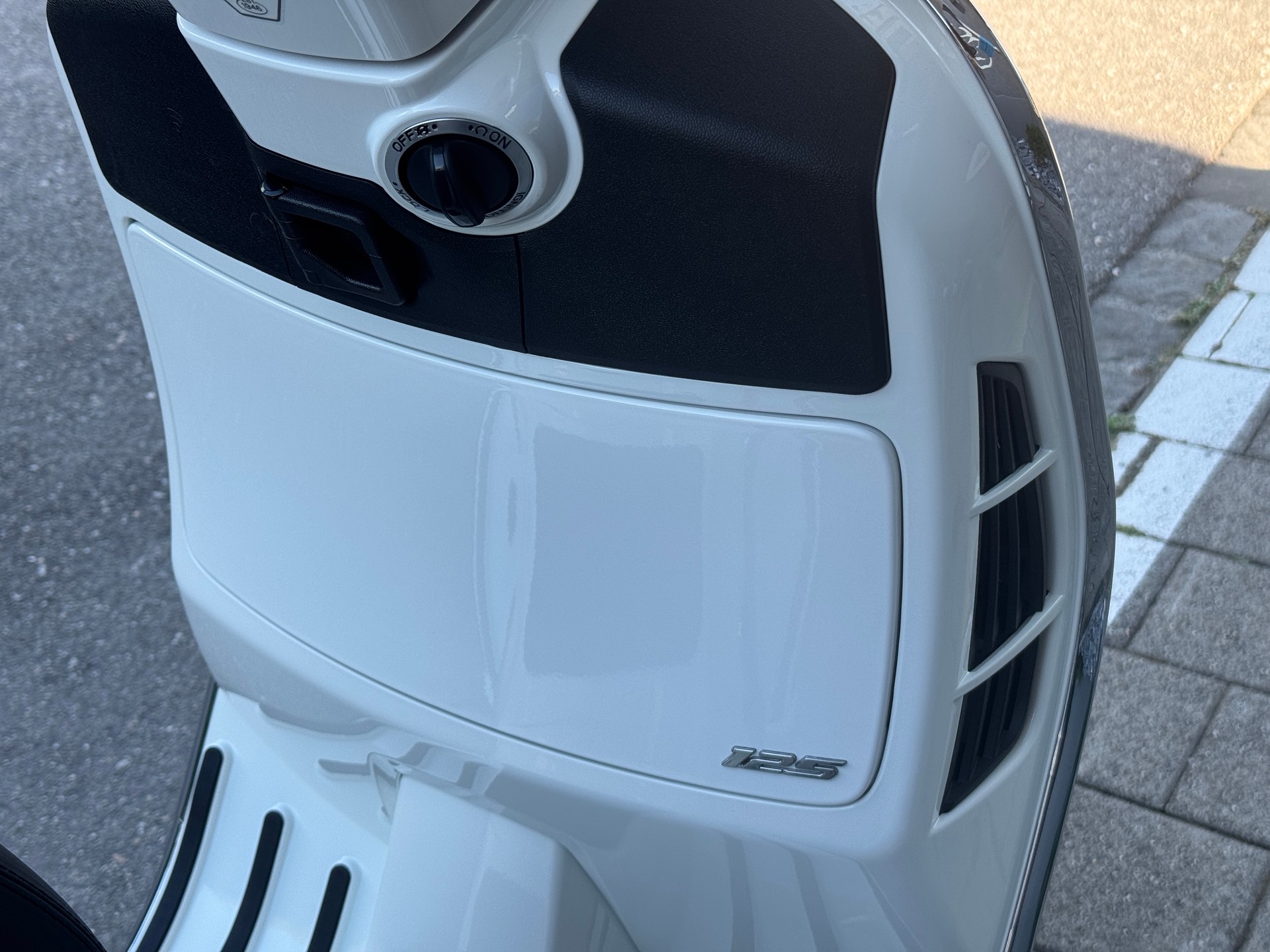 PIAGGIO Vespa GTS 125 Super RST Euro 5+-showroom-element-2