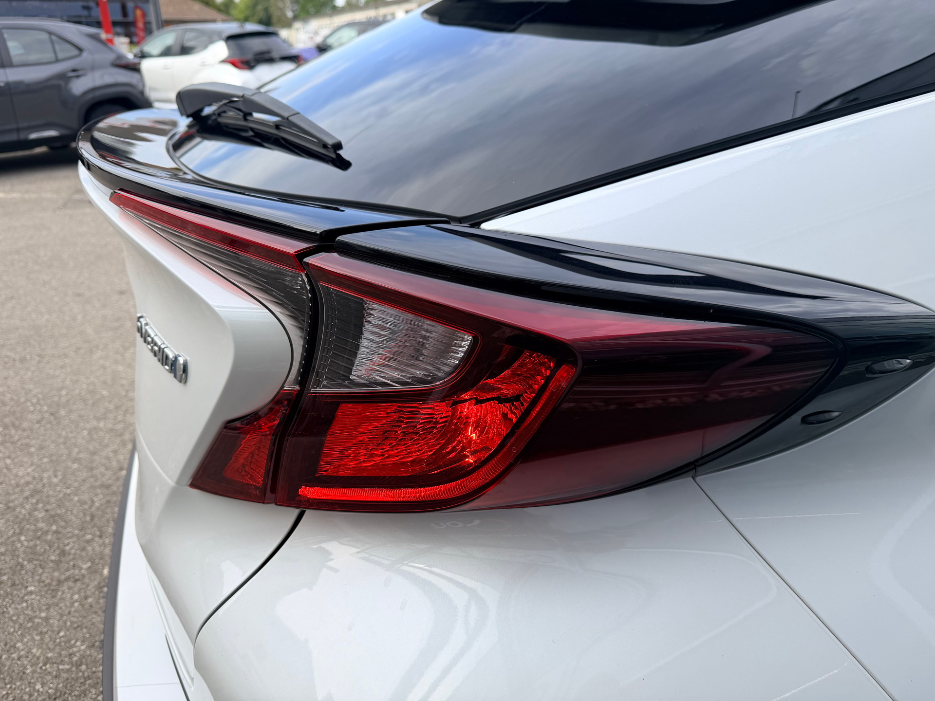 TOYOTA C-HR 2.0 HSD CVT Trend-image-6