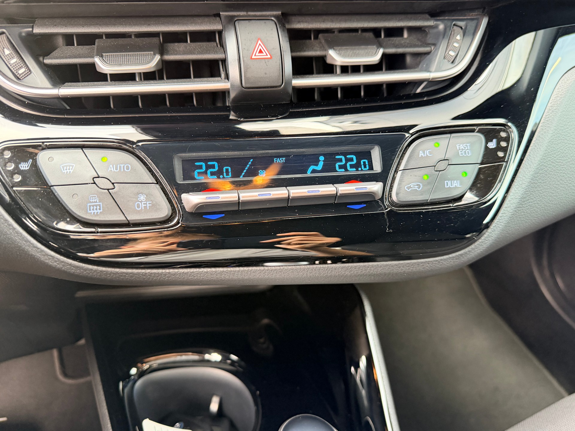 TOYOTA C-HR 2.0 HSD CVT Trend-image-20