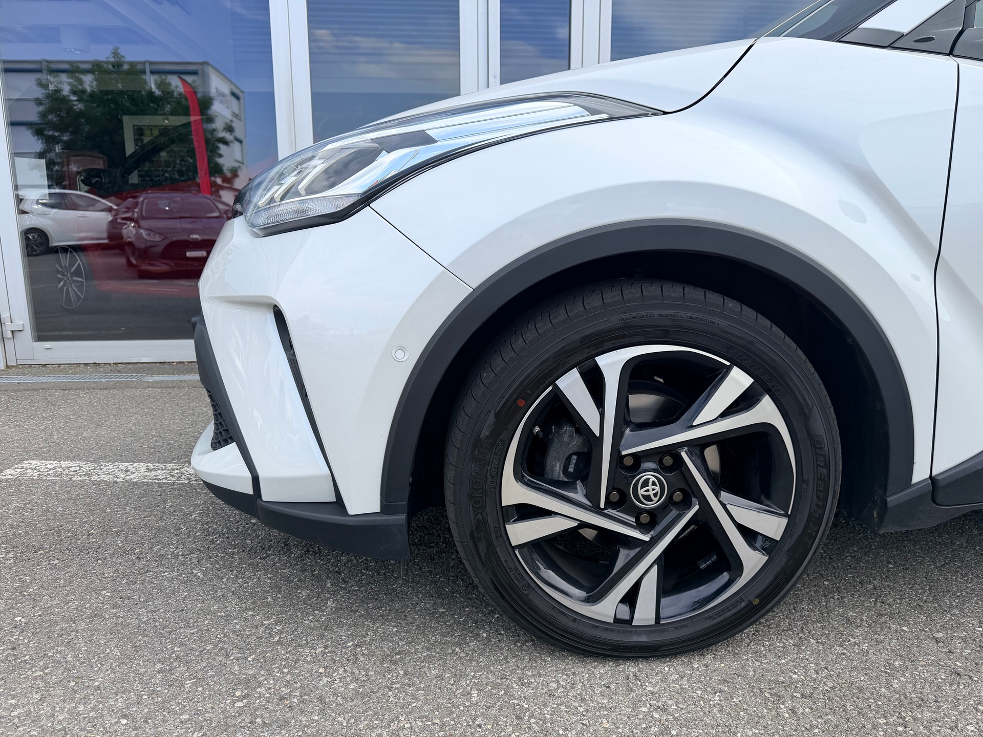 TOYOTA C-HR 2.0 HSD CVT Trend-showroom-element-2