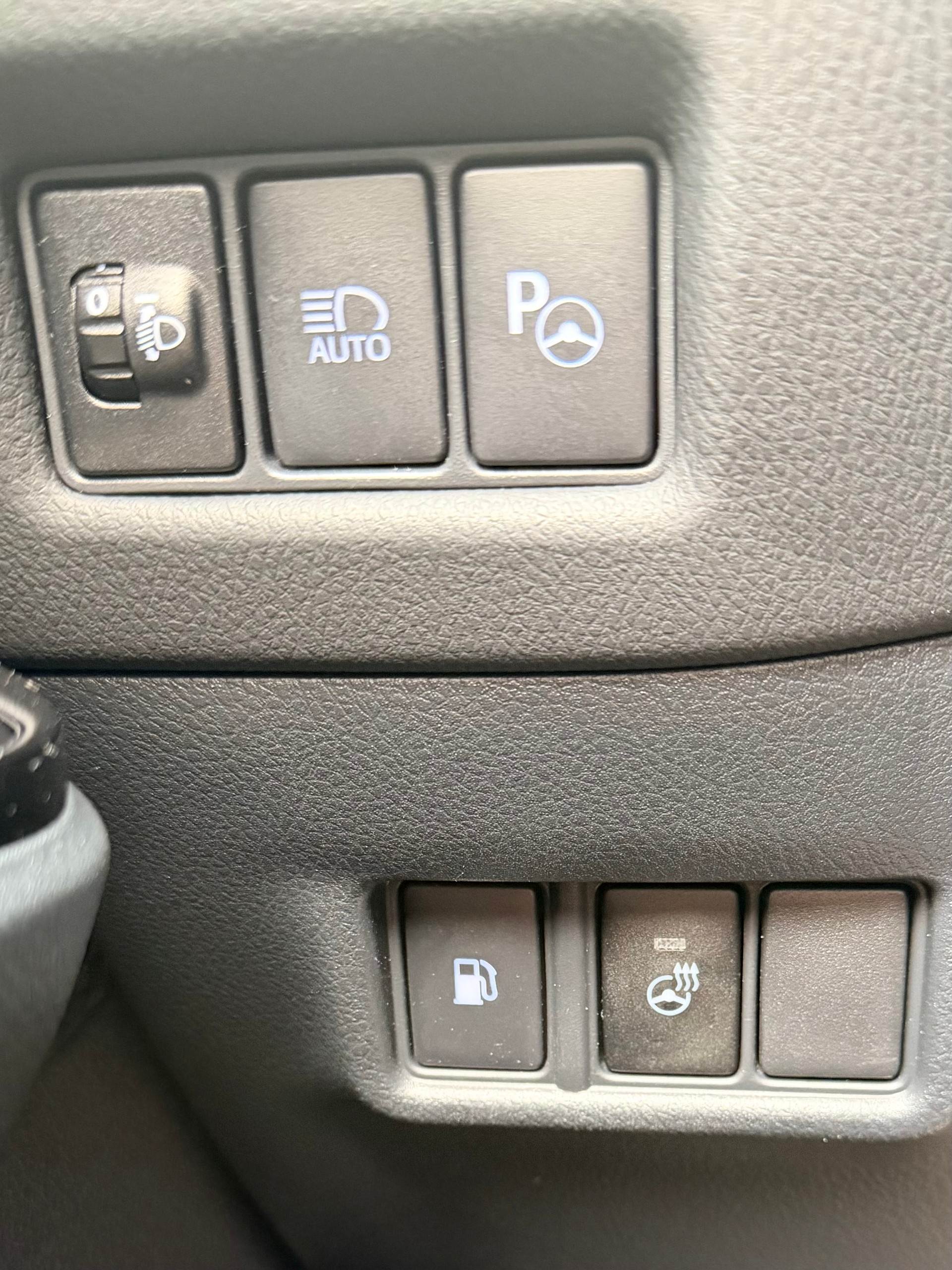 TOYOTA C-HR 2.0 HSD CVT Trend-image-21