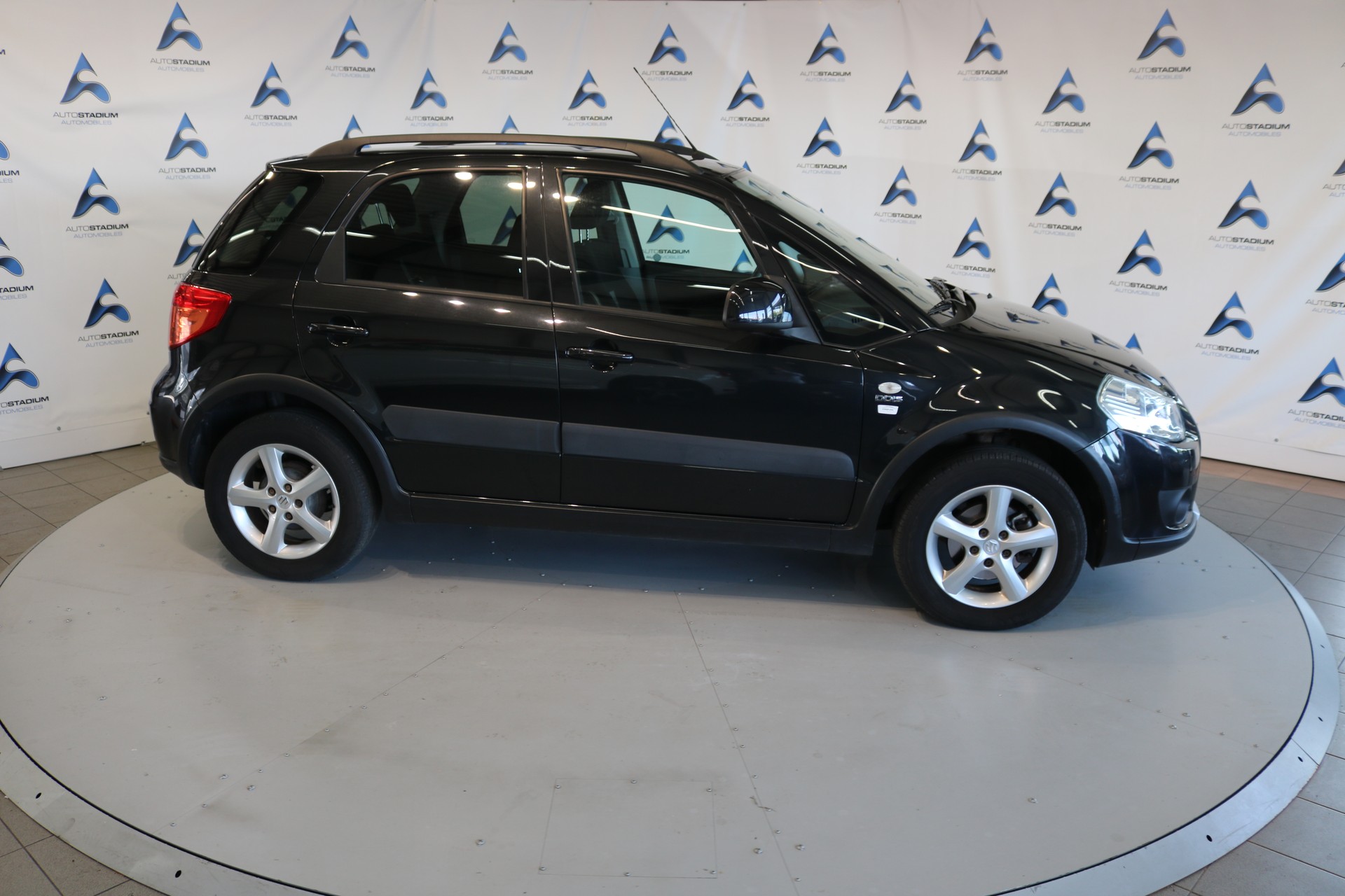 SUZUKI SX4 1.9 TD GL Top 4WD 100TH ANNIVERSARY-image-21