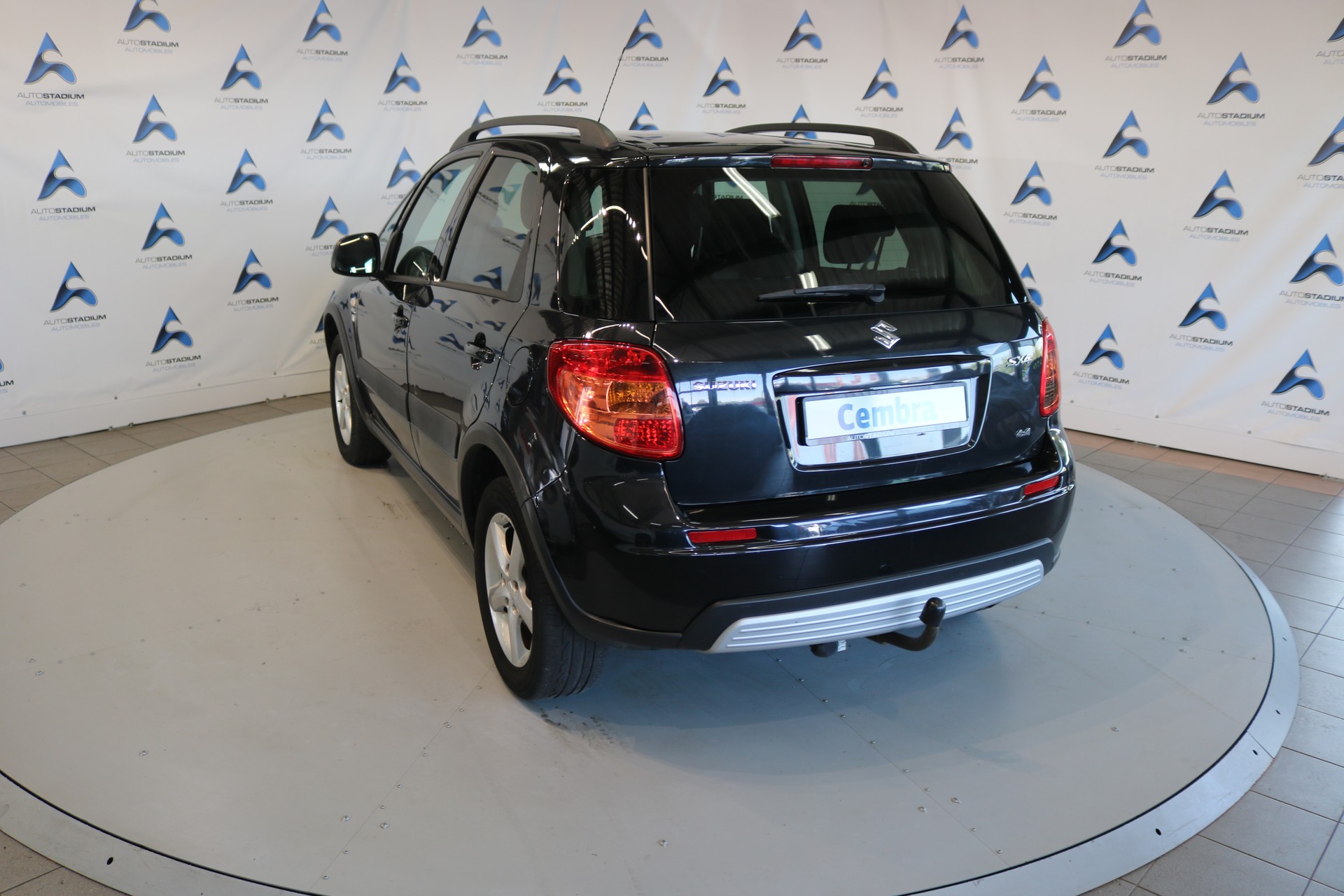 SUZUKI SX4 1.9 TD GL Top 4WD 100TH ANNIVERSARY-image-13
