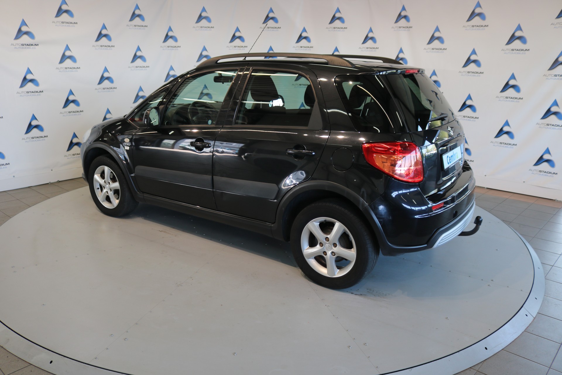 SUZUKI SX4 1.9 TD GL Top 4WD 100TH ANNIVERSARY-image-11
