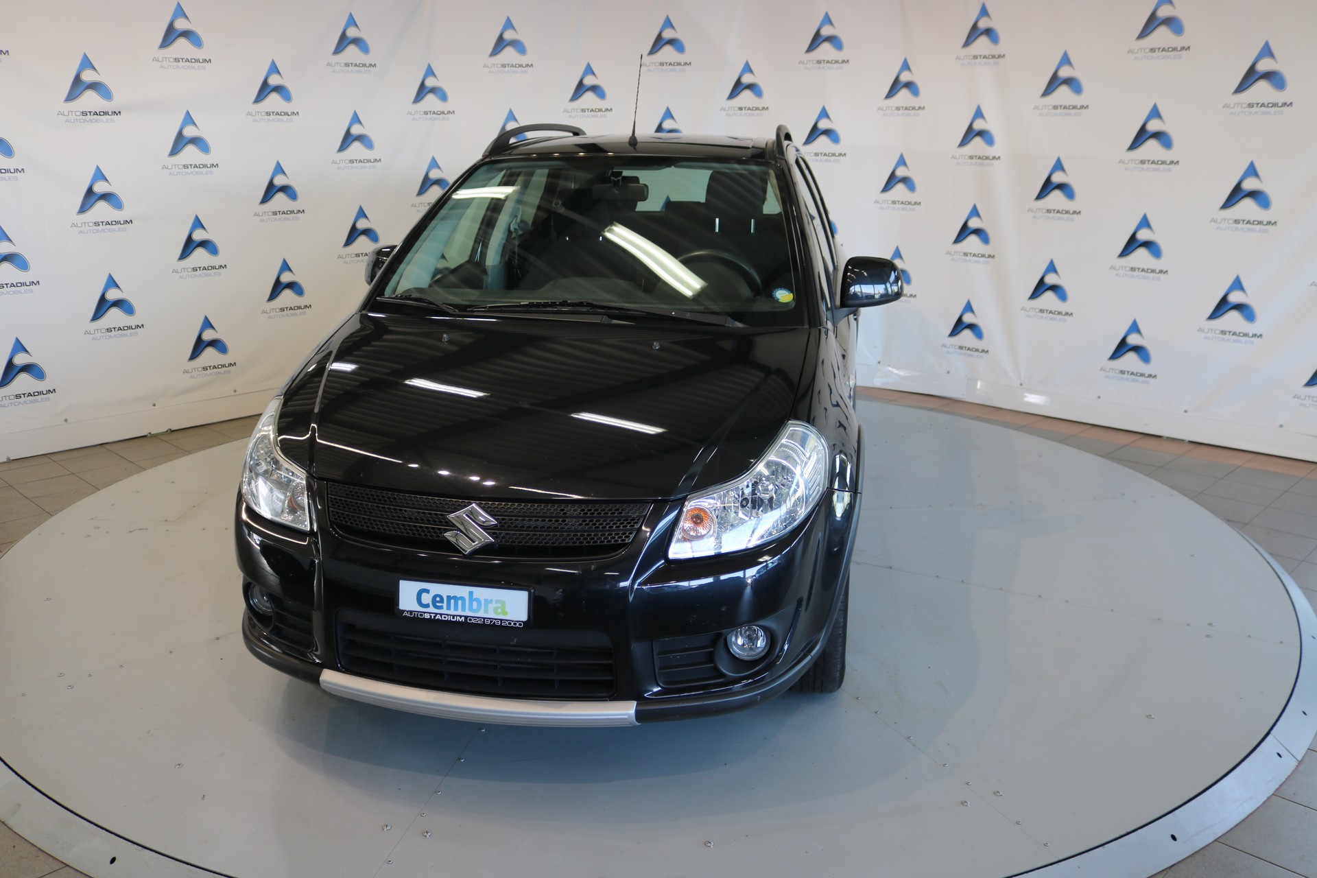 SUZUKI SX4 1.9 TD GL Top 4WD 100TH ANNIVERSARY-showroom-element-3
