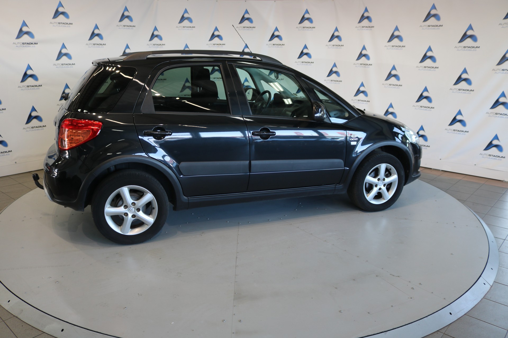 SUZUKI SX4 1.9 TD GL Top 4WD 100TH ANNIVERSARY-image-19