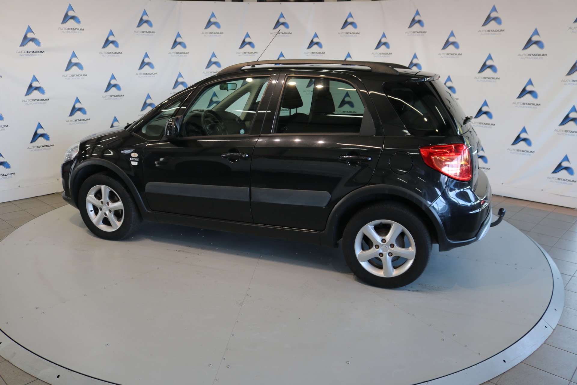 SUZUKI SX4 1.9 TD GL Top 4WD 100TH ANNIVERSARY-image-10