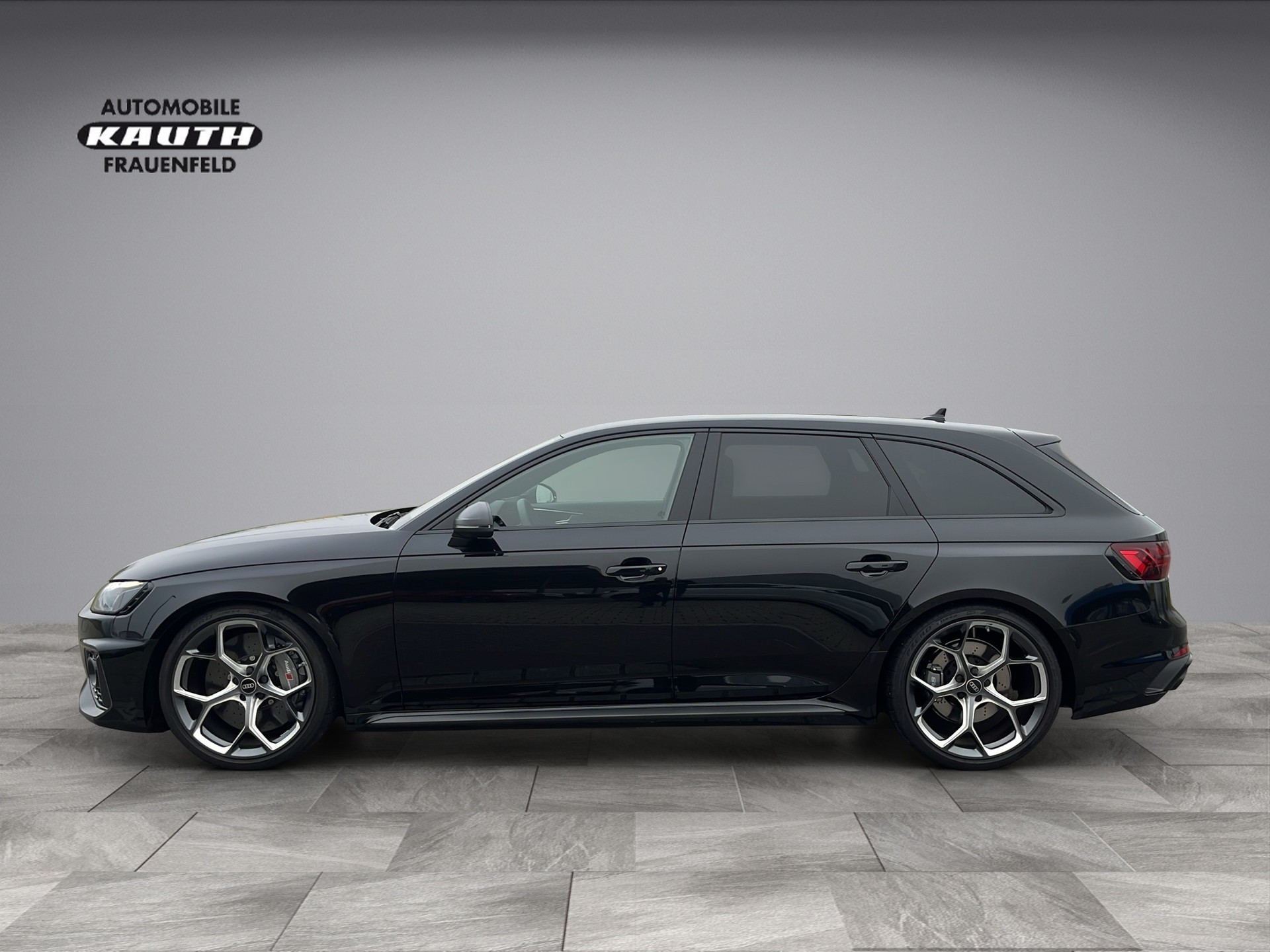 AUDI RS4 Avant 25 year edition quattro tiptronic*Limitiert Nr. 243 von 250 Stück, 470PS, Keramik-Bremsen, Head-up, (5-Jahre Garantie)-image-8