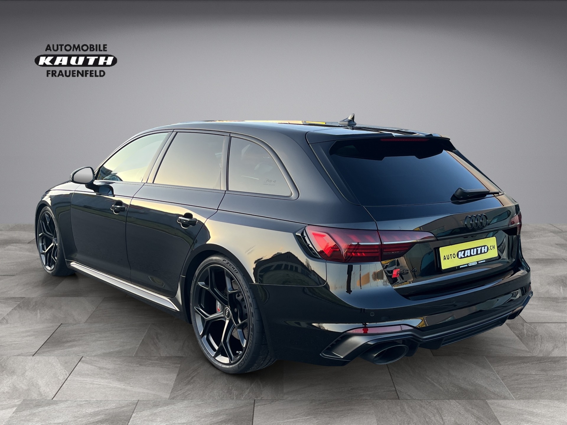 AUDI RS4 Avant 25 year edition quattro tiptronic*Limitiert Nr. 243 von 250 Stück, 470PS, Keramik-Bremsen, Head-up, (5-Jahre Garantie)-showroom-element-2