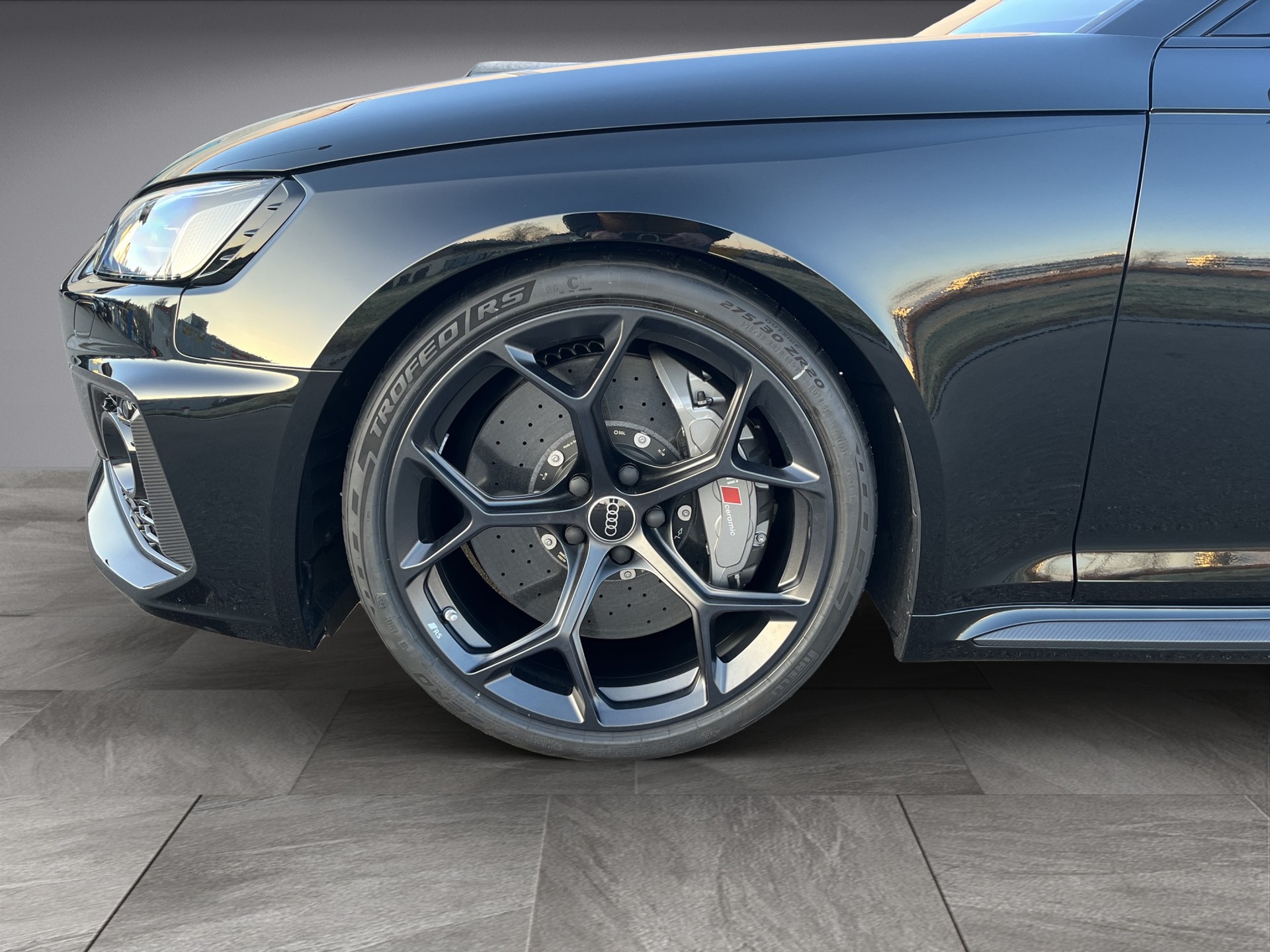 AUDI RS4 Avant 25 year edition quattro tiptronic*Limitiert Nr. 243 von 250 Stück, 470PS, Keramik-Bremsen, Head-up, (5-Jahre Garantie)-image-6