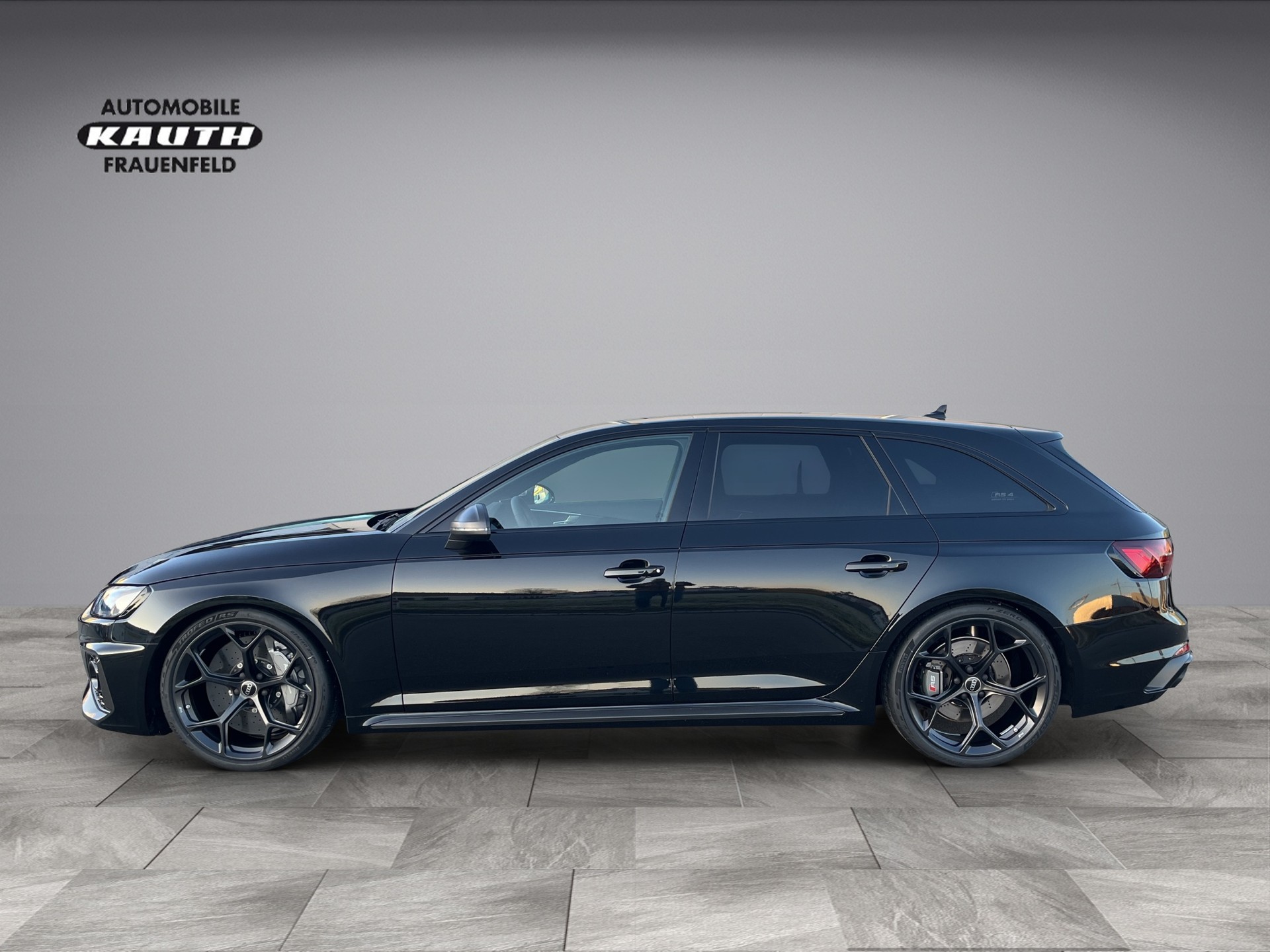 AUDI RS4 Avant 25 year edition quattro tiptronic*Limitiert Nr. 243 von 250 Stück, 470PS, Keramik-Bremsen, Head-up, (5-Jahre Garantie)-showroom-element-1