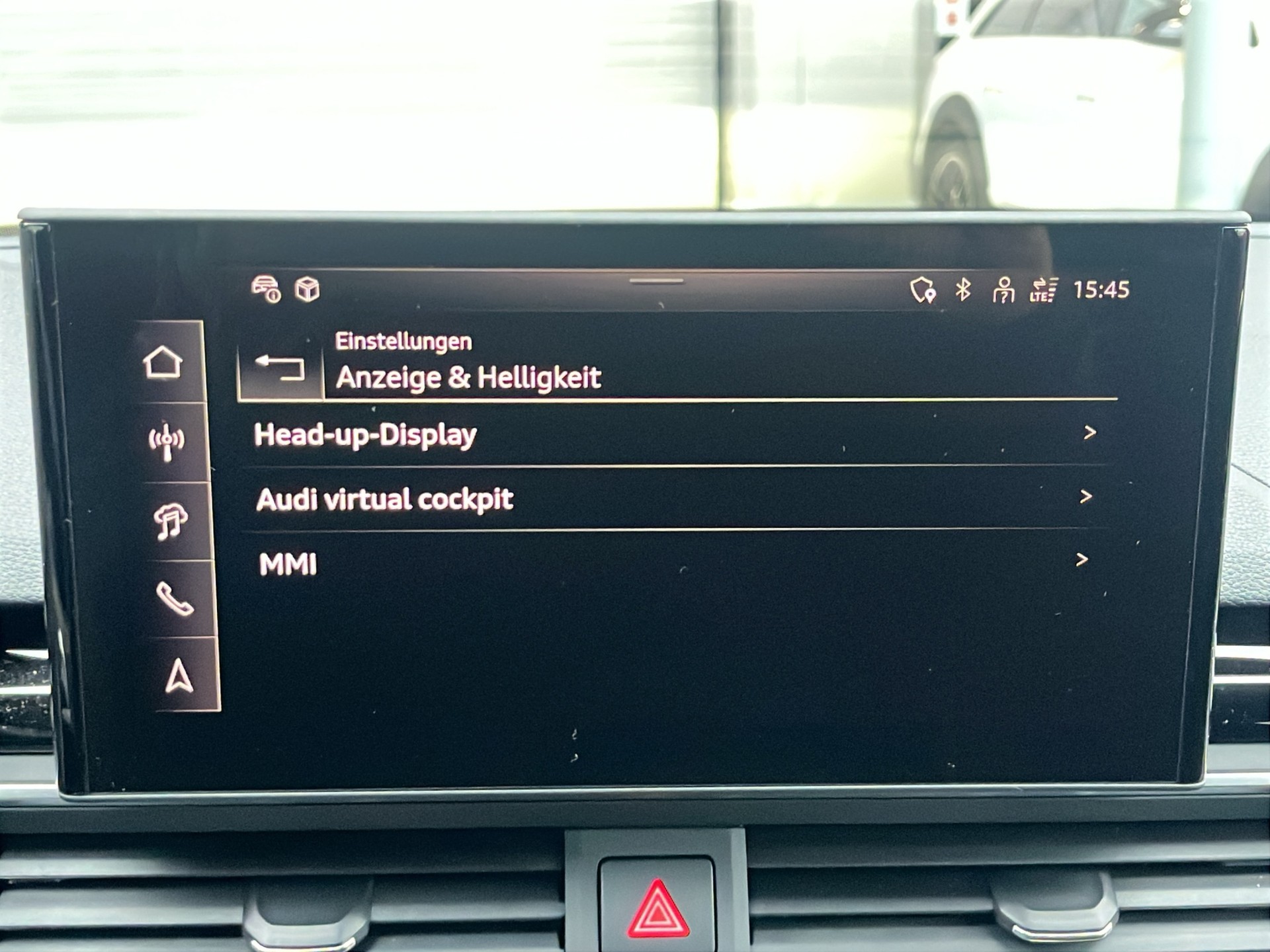 AUDI RS4 Avant 25 year edition quattro tiptronic*Limitiert Nr. 243 von 250 Stück, 470PS, Keramik-Bremsen, Head-up, (5-Jahre Garantie)-image-31