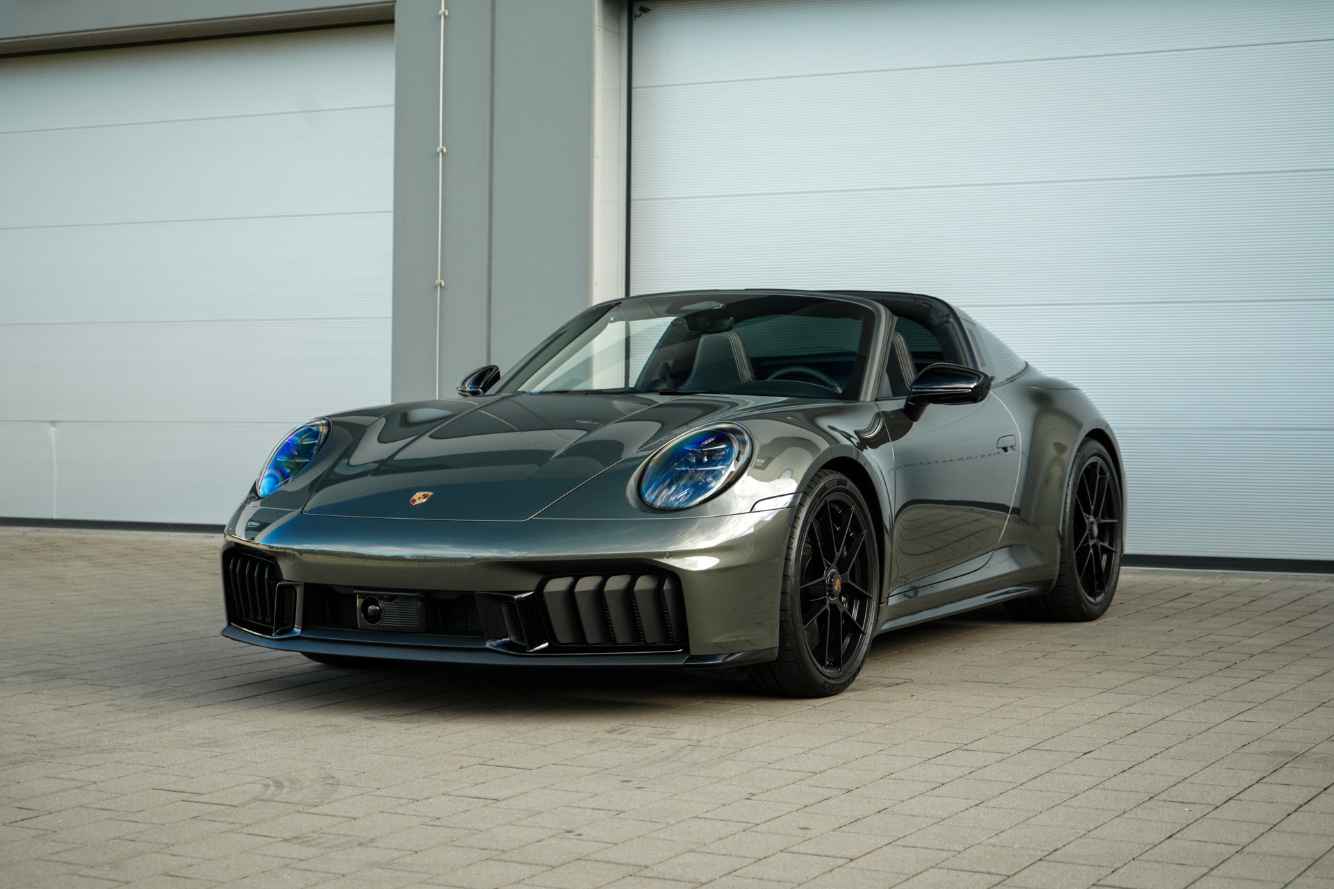 PORSCHE 911 Targa 4 GTS PDK-showroom-element-1